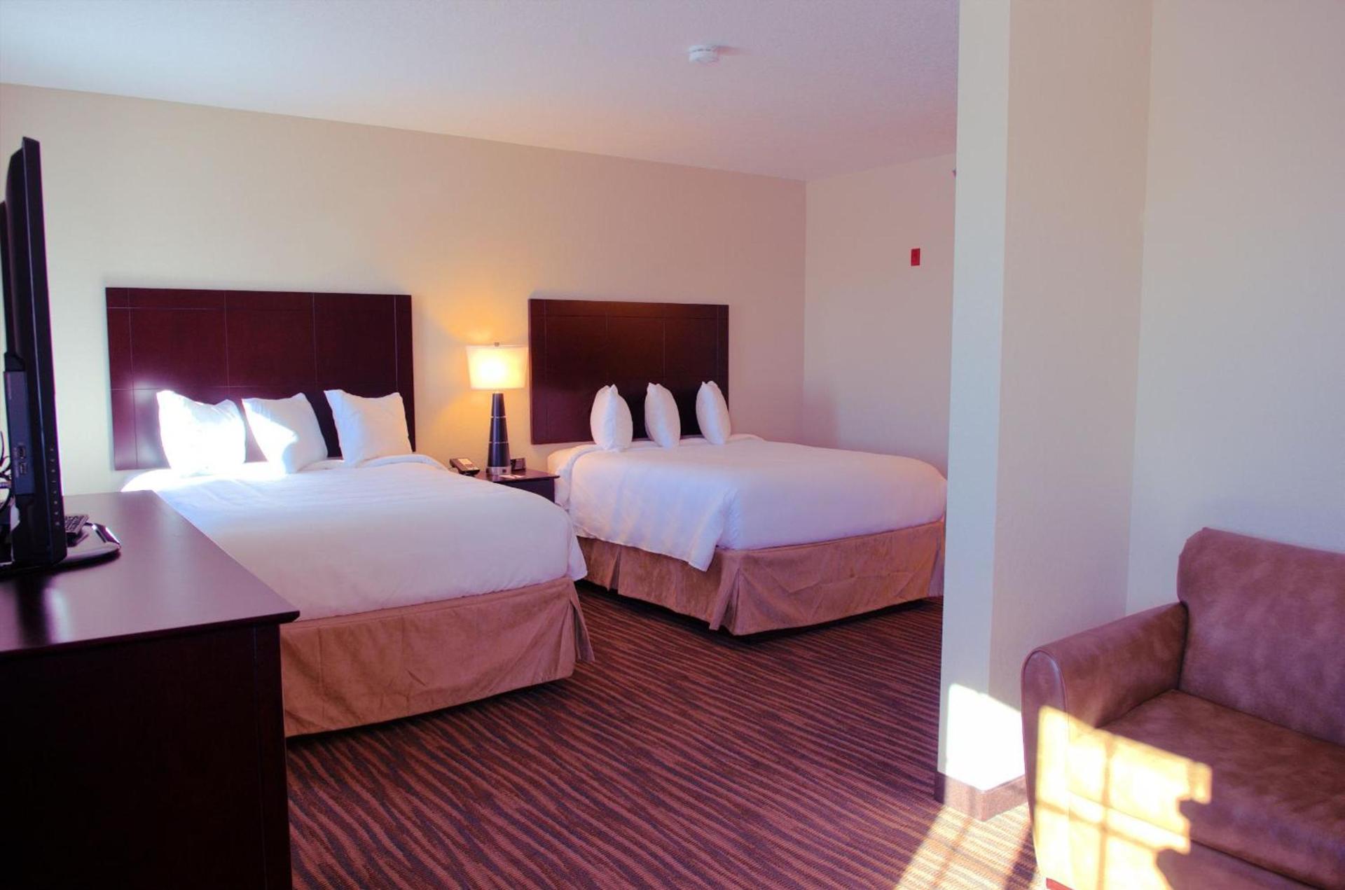 Cobblestone Inn & Suites - Holstein photo 56