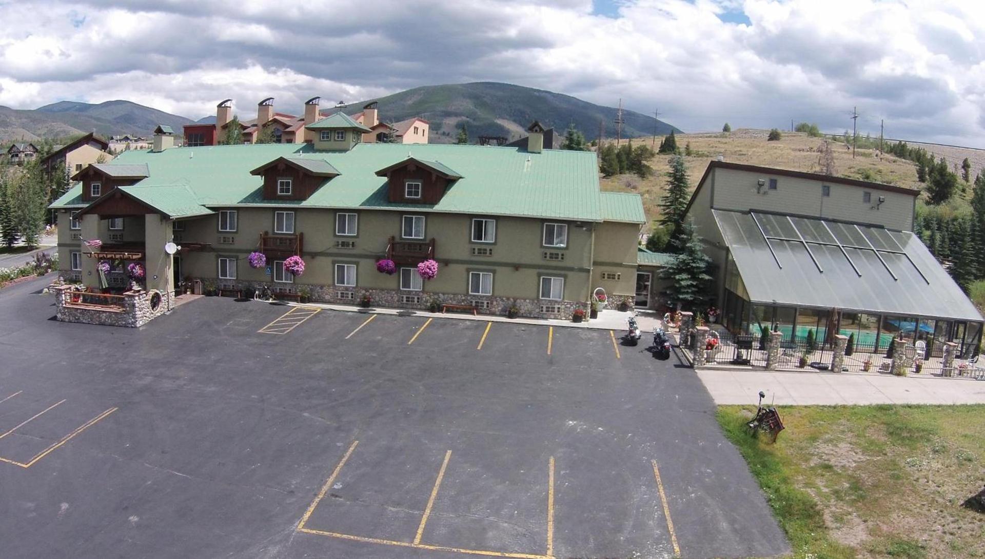 Dillon Inn photo 22