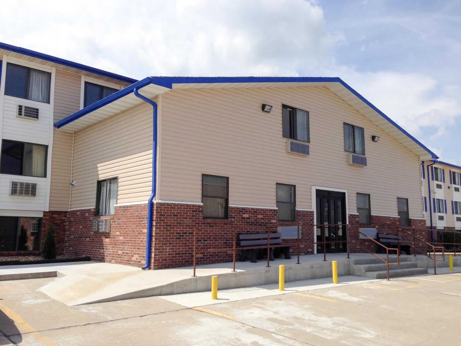Motel 6-Sedalia, MO photo 2