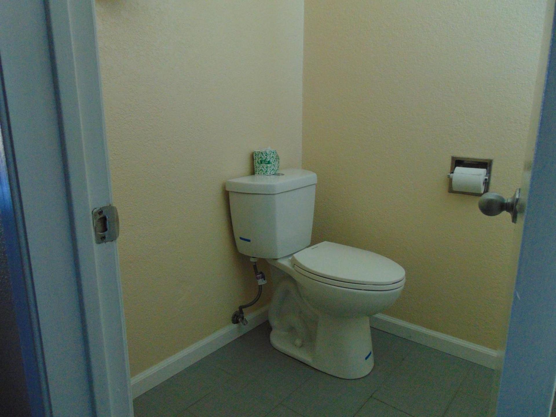 Heart of Texas Motel photo 16