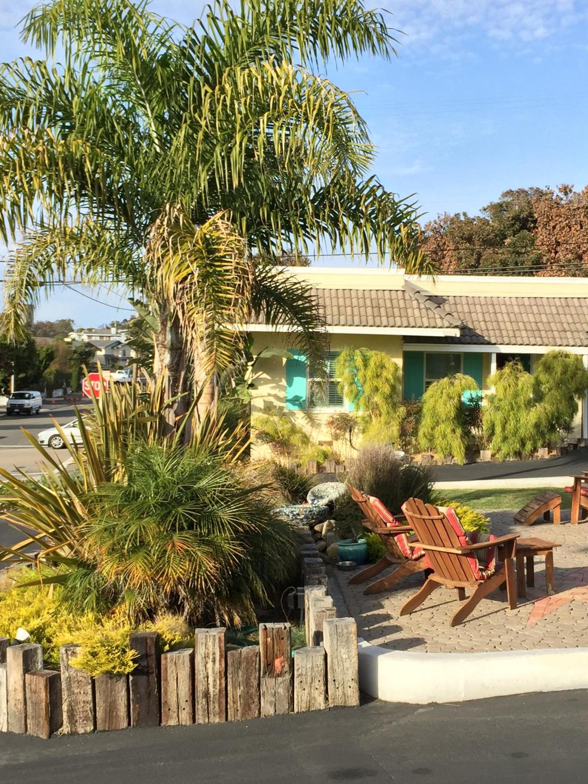 Beach Bungalow Inn and Suites photo 43