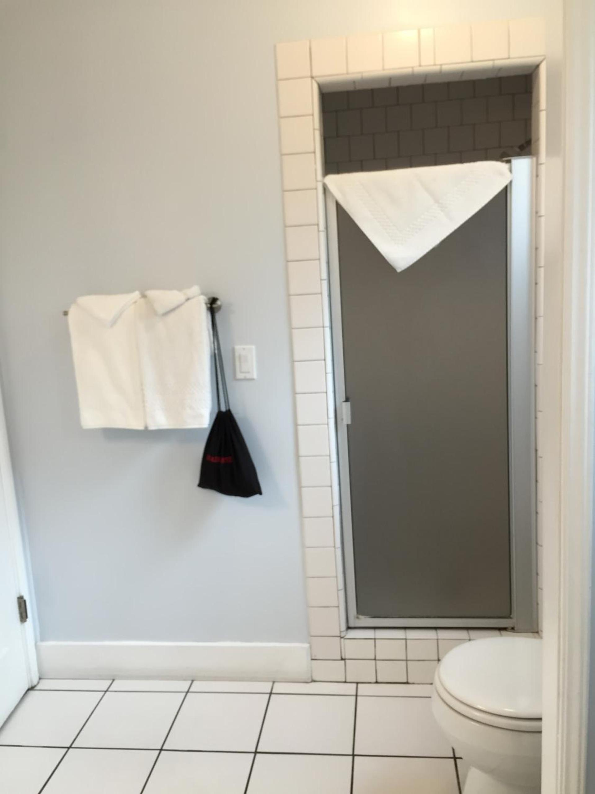 Beach Bungalow Inn and Suites photo 44