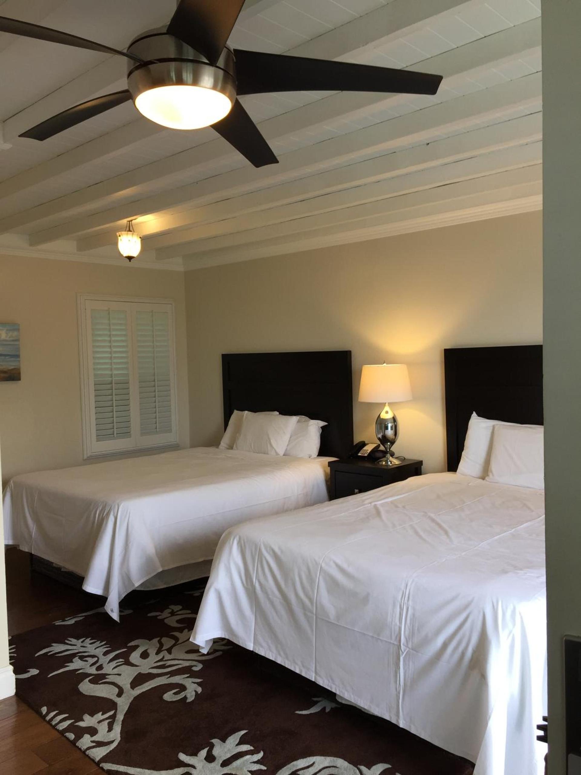 Beach Bungalow Inn and Suites photo 29