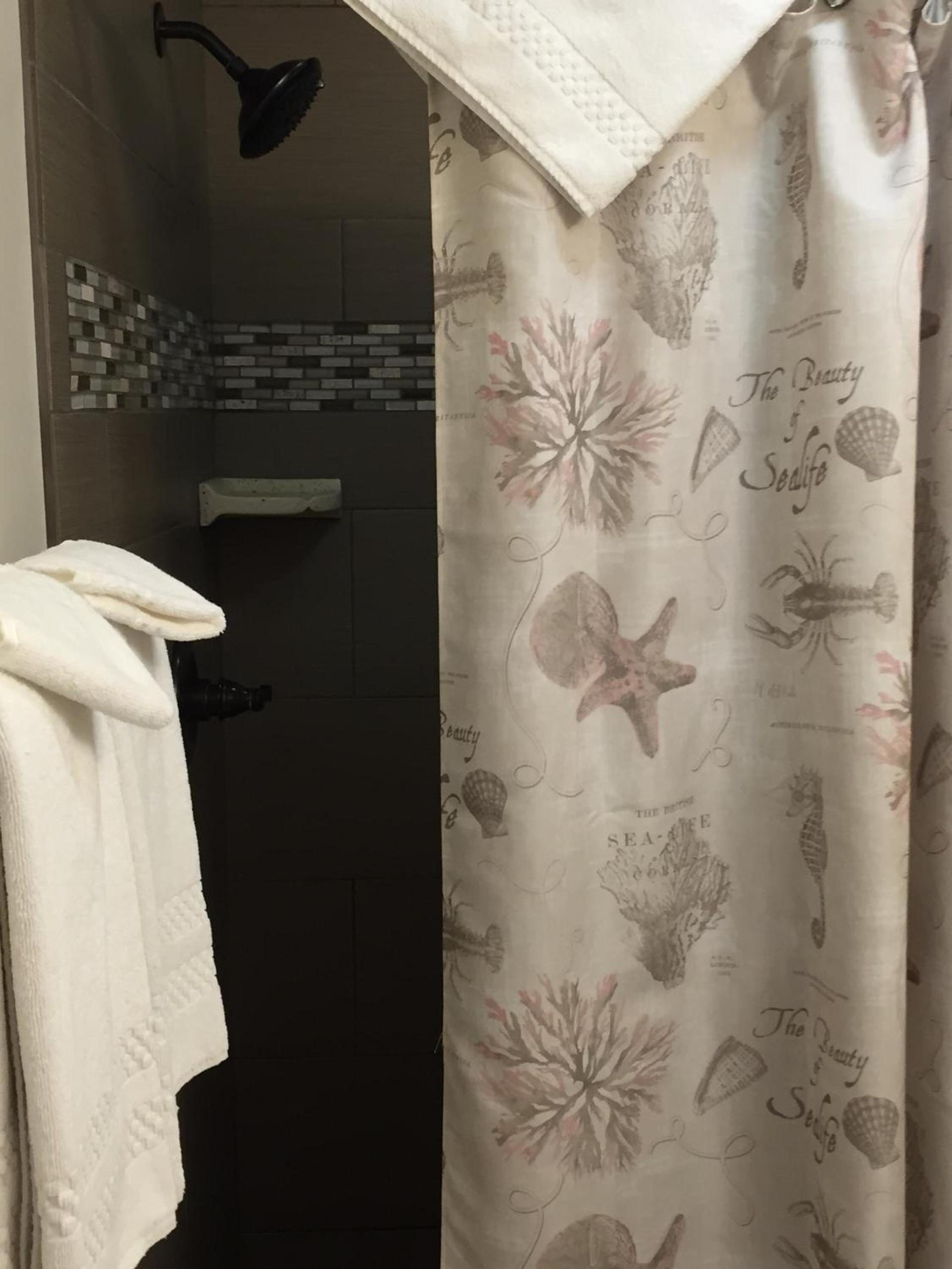 Beach Bungalow Inn and Suites photo 27