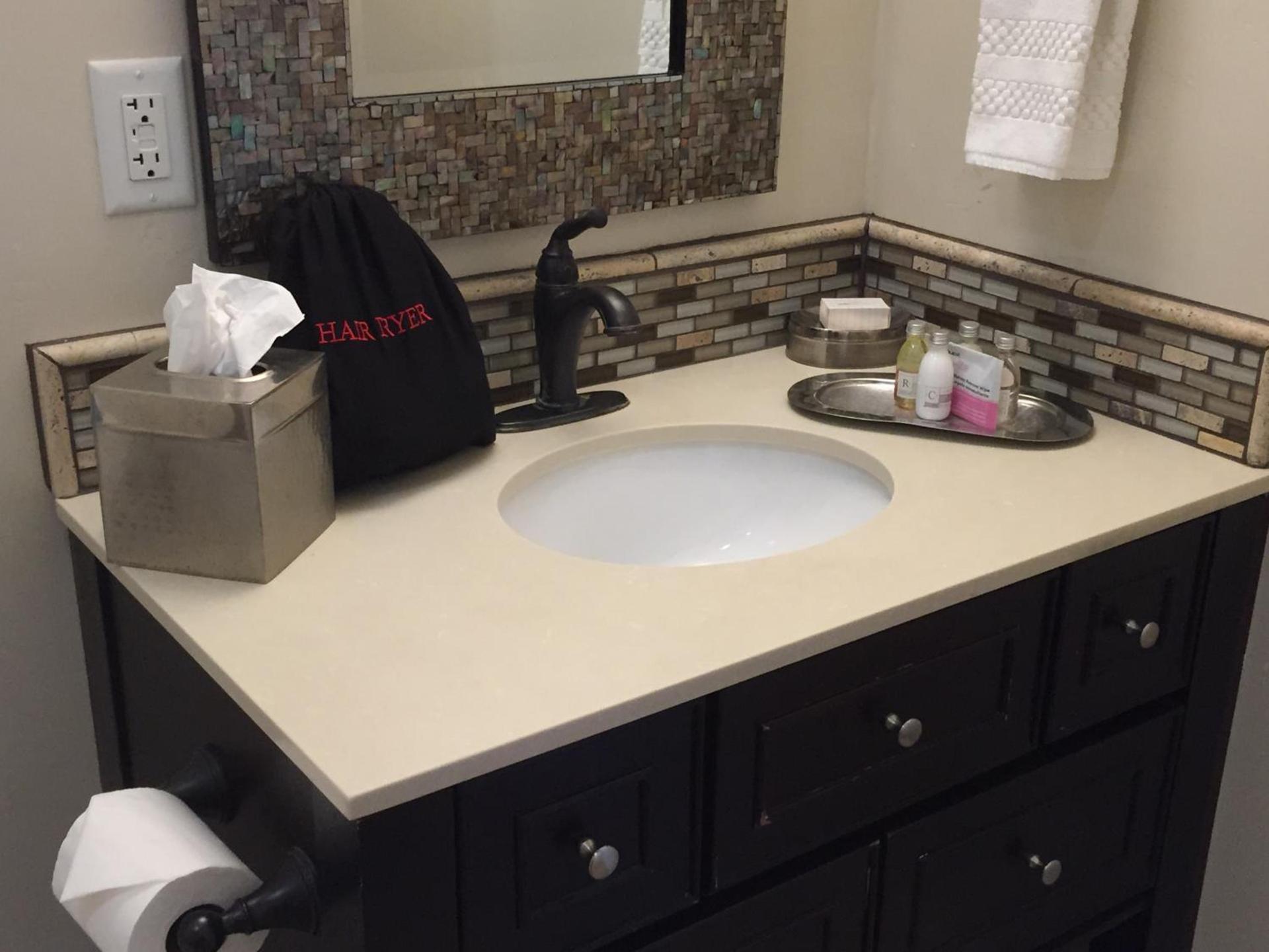 Beach Bungalow Inn and Suites photo 55