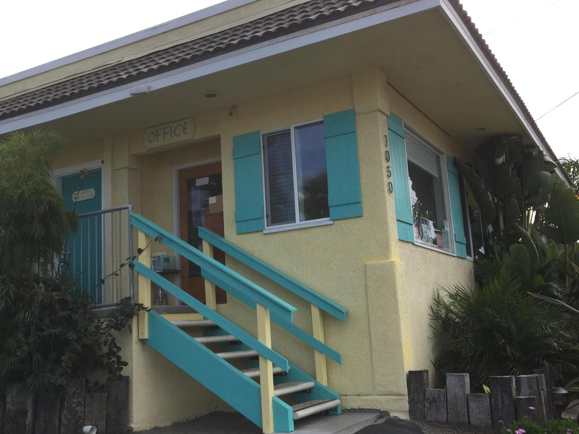 Beach Bungalow Inn and Suites photo 57