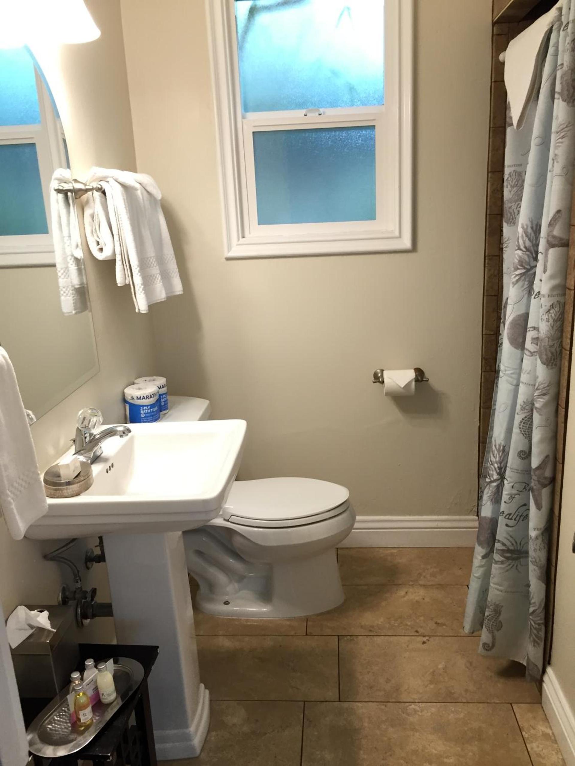 Beach Bungalow Inn and Suites photo 48