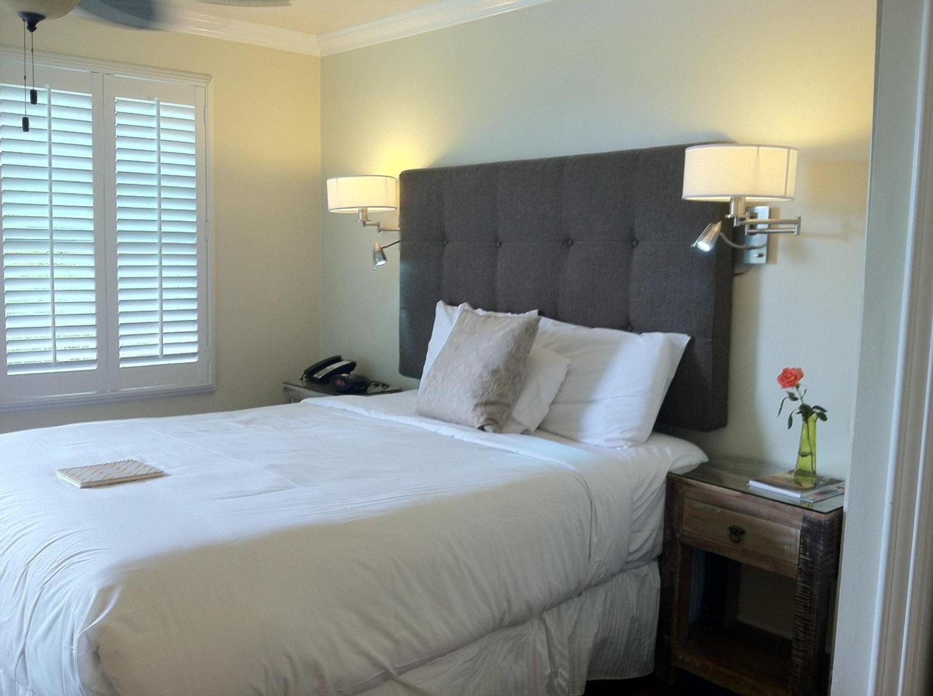 Beach Bungalow Inn and Suites photo 63