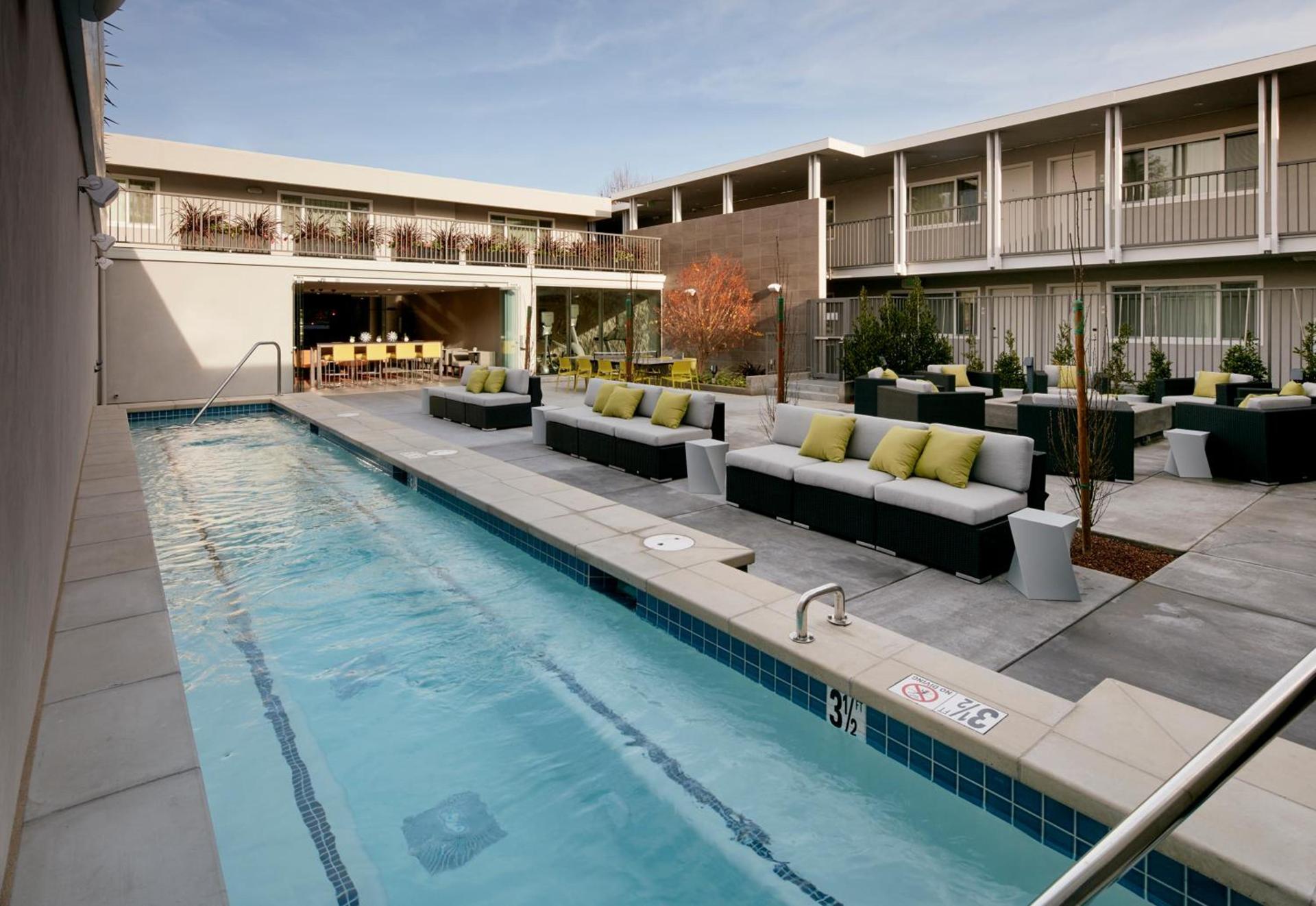 Hotel Lucent photo 20