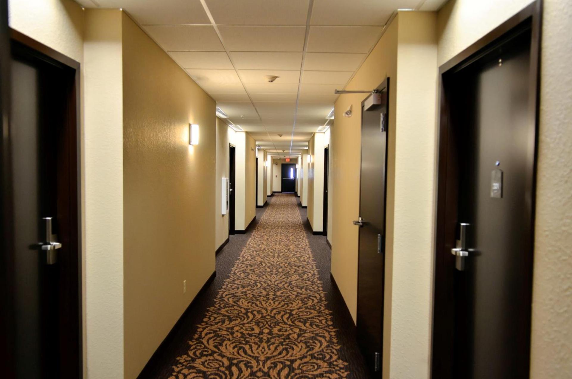Cobblestone Inn & Suites - Holstein photo 40