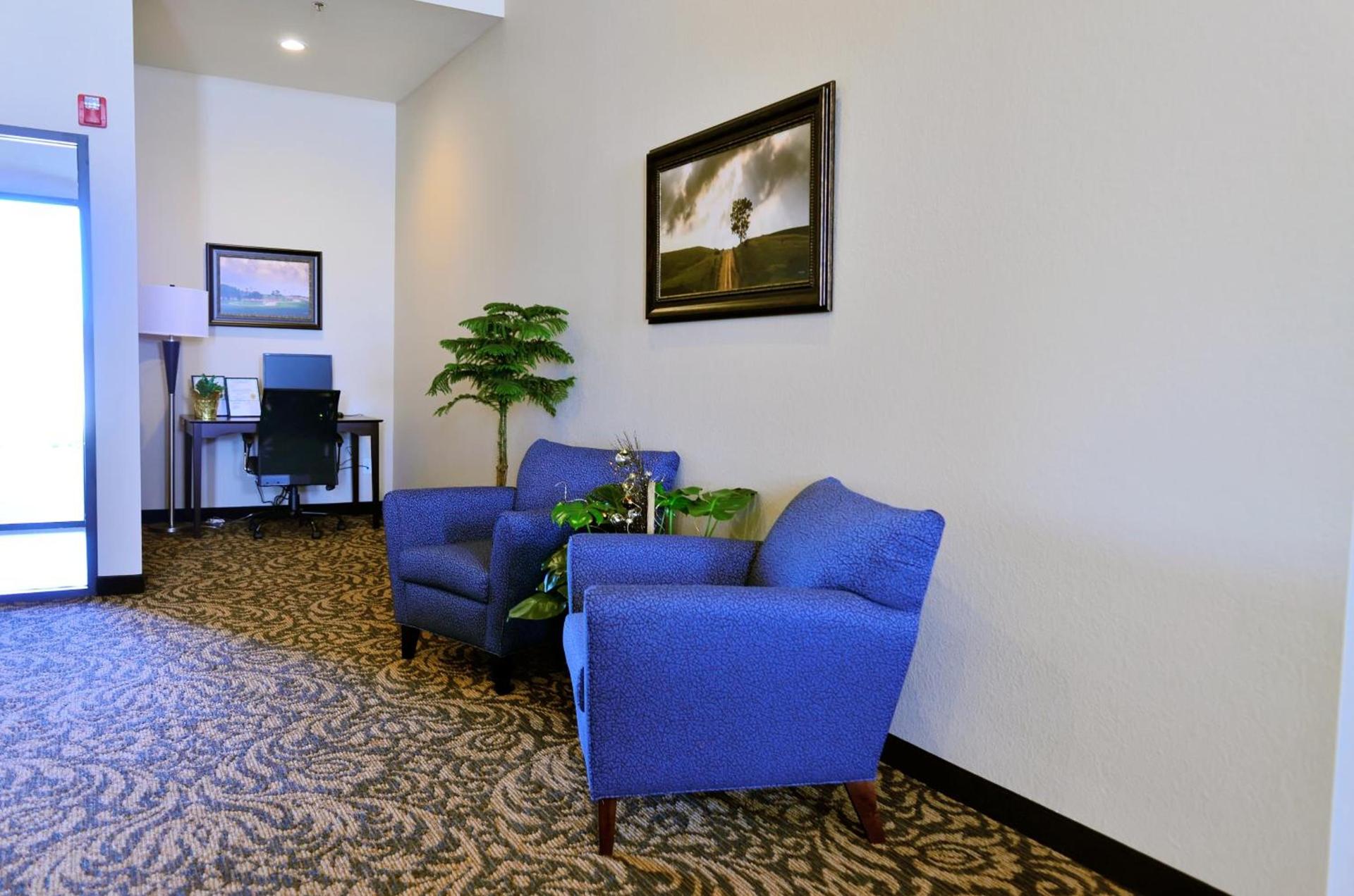 Cobblestone Inn & Suites - Holstein photo 42