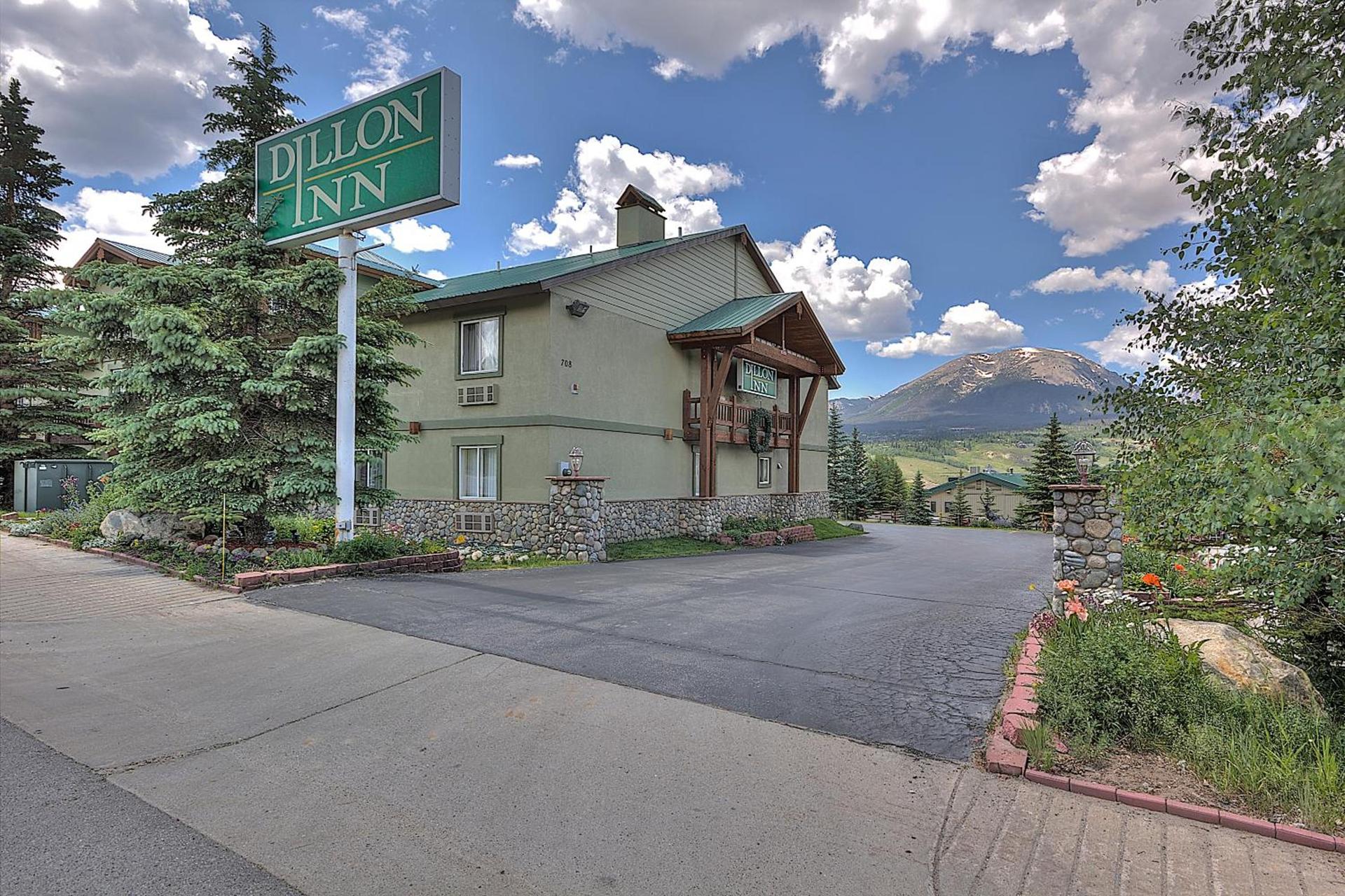 Dillon Inn photo 3