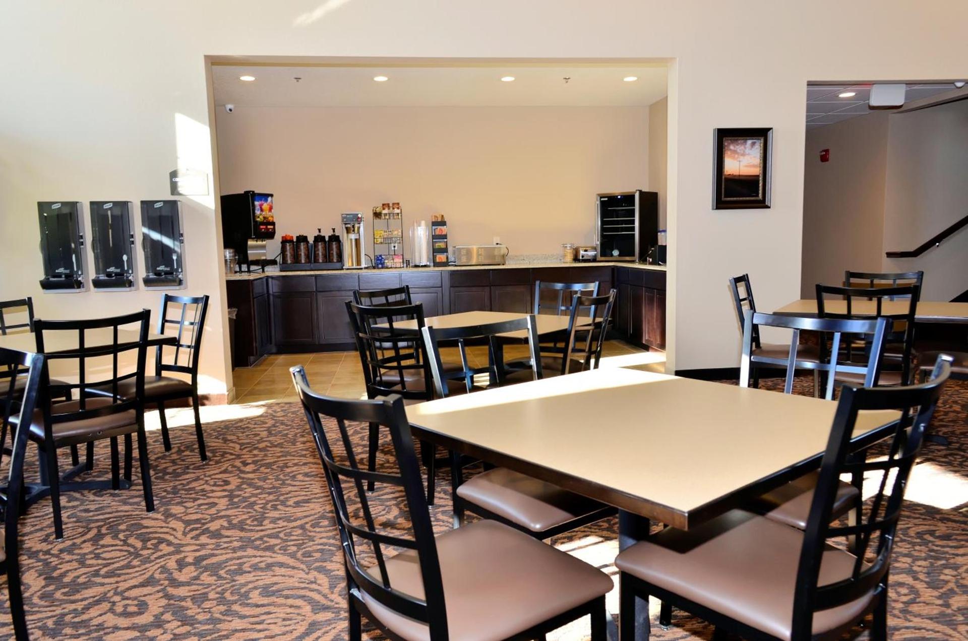 Cobblestone Inn & Suites - Holstein photo 49