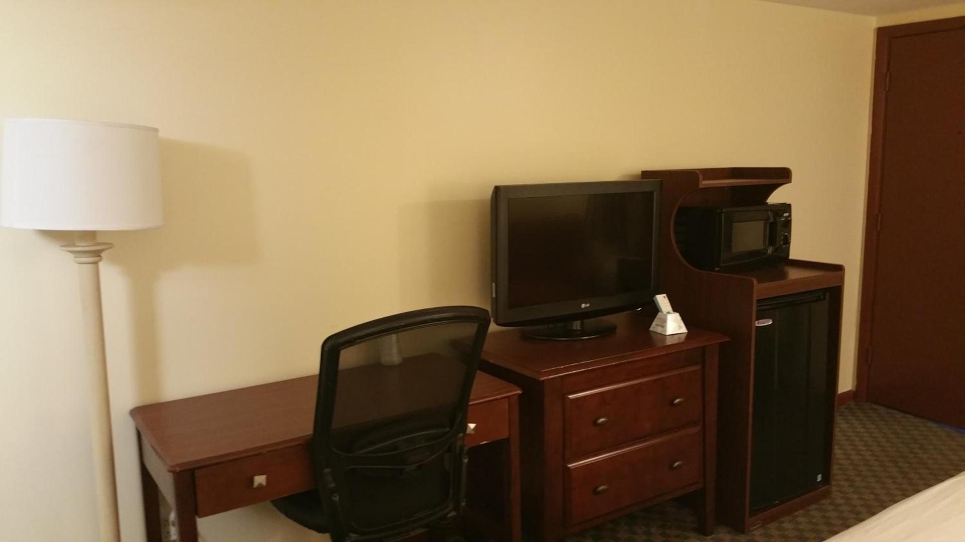 Dartmouth Motor Inn photo 7