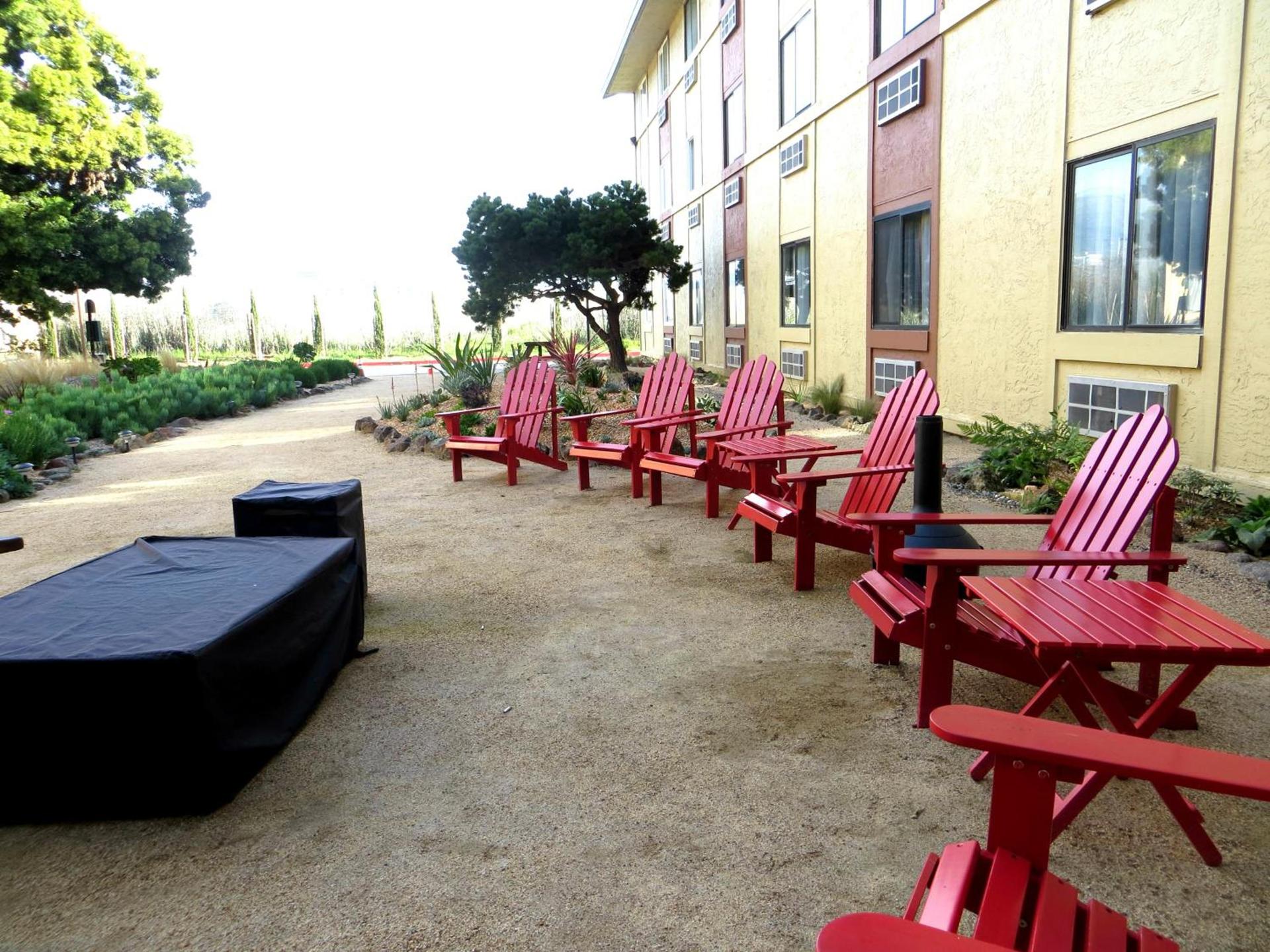 Hotel Focus SFO photo 13