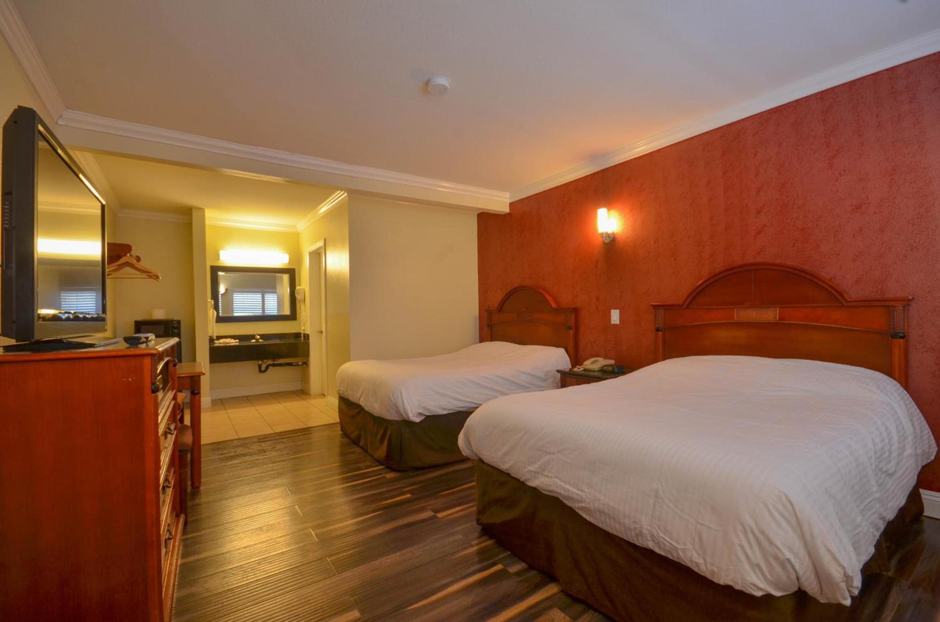 Hollywood City Inn photo 3