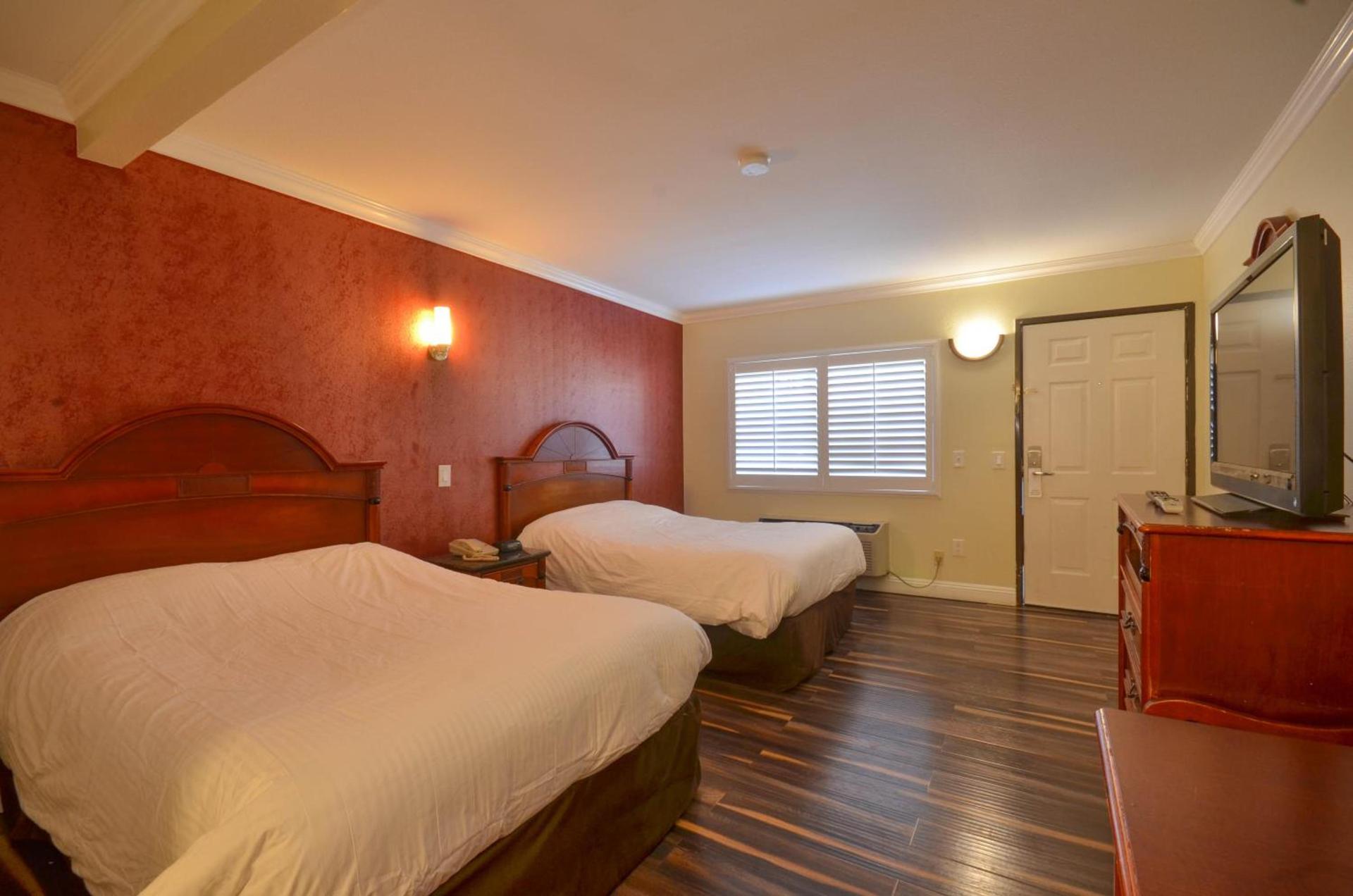 Hollywood City Inn photo 4