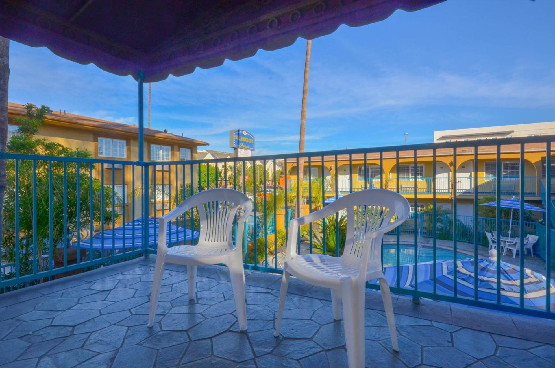 Hollywood City Inn photo 52