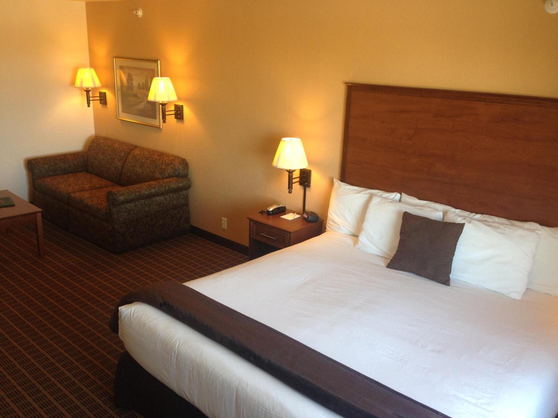 Expressway Suites Fargo photo 13