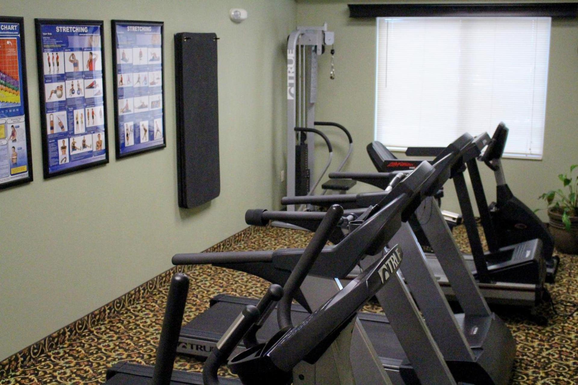 Expressway Suites Fargo photo 18
