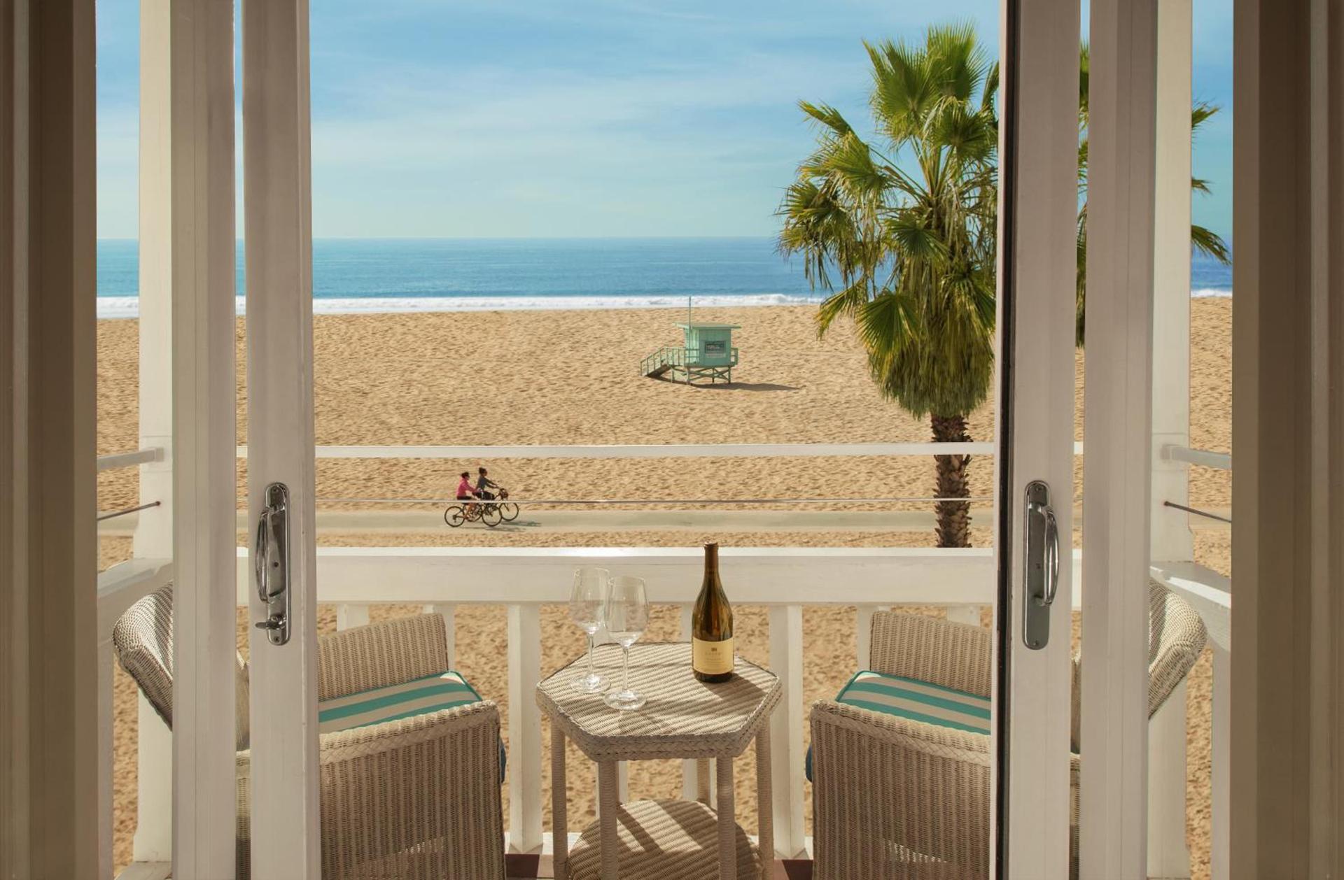 Shutters On The Beach photo 14