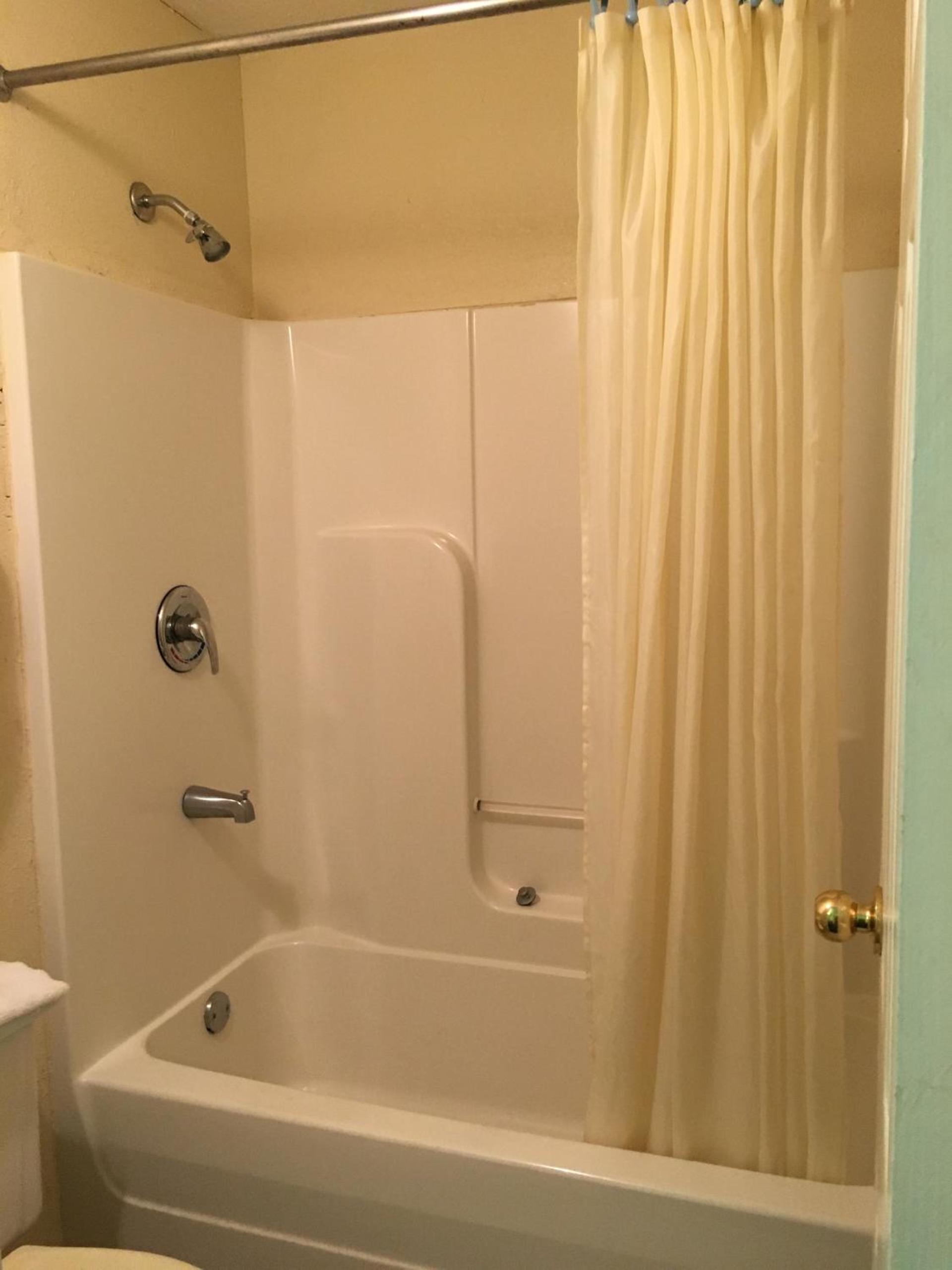 Garden Inn & Suites photo 9