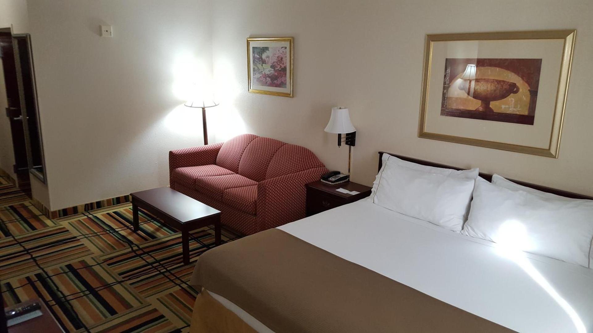 Country Inn & Suites by Radisson, Fort Worth West l-30 NAS JRB photo 40