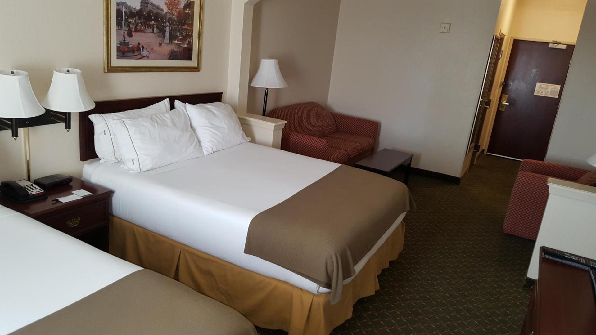 Country Inn & Suites by Radisson, Fort Worth West l-30 NAS JRB photo 49