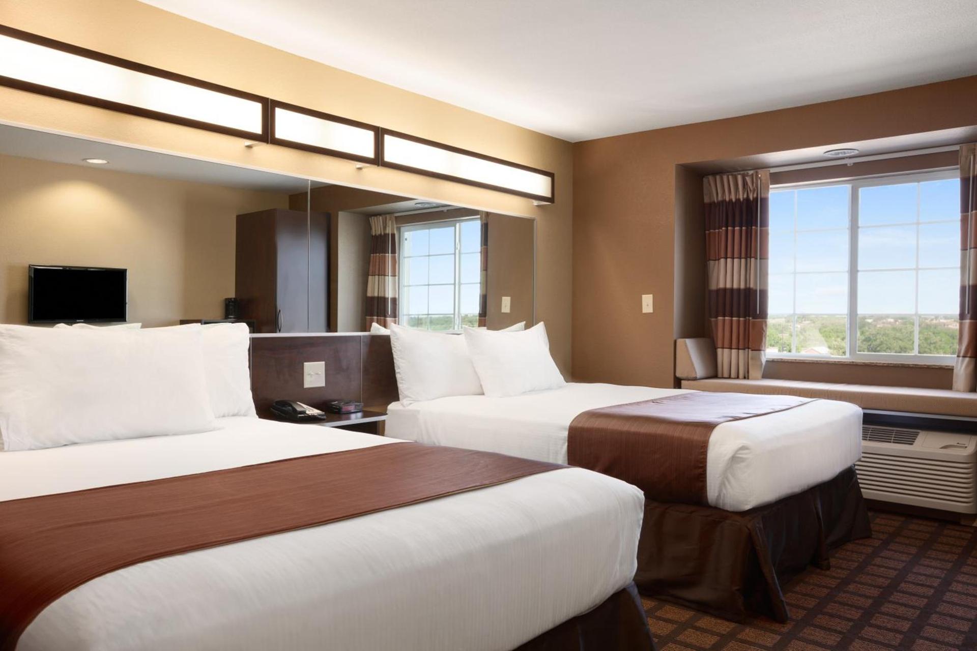 Microtel Inn & Suites Pleasanton photo 2