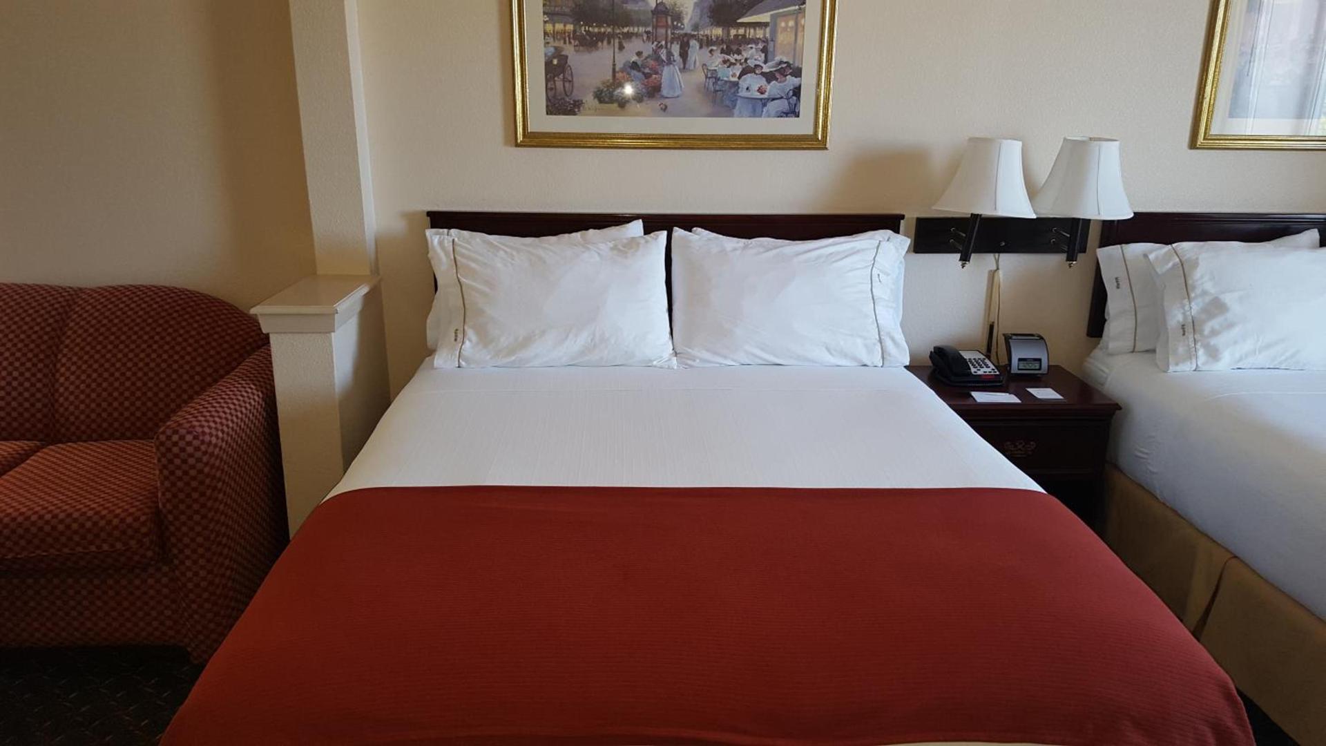 Country Inn & Suites by Radisson, Fort Worth West l-30 NAS JRB photo 65