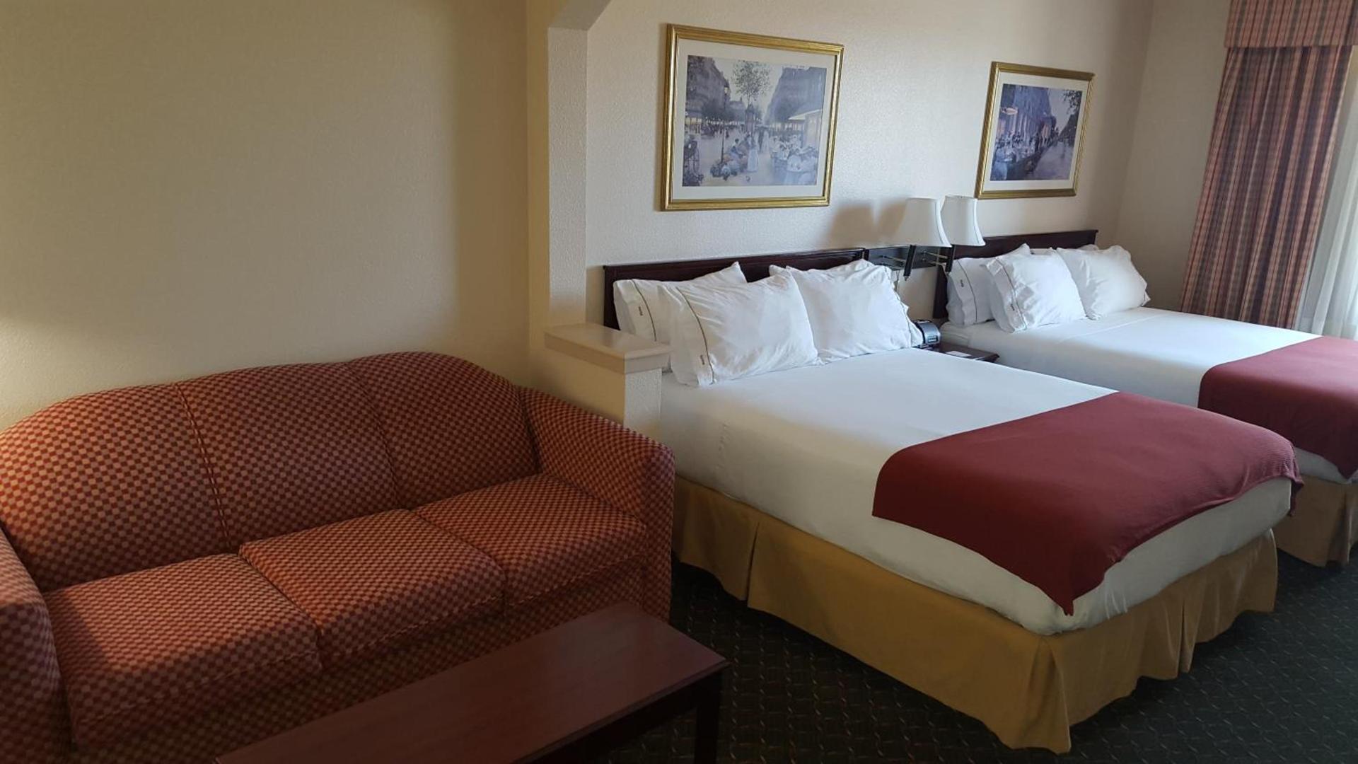 Country Inn & Suites by Radisson, Fort Worth West l-30 NAS JRB photo 67