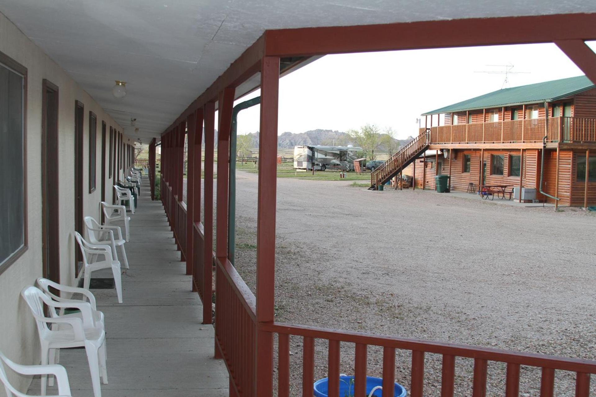 Badlands Hotel & Campground photo 20