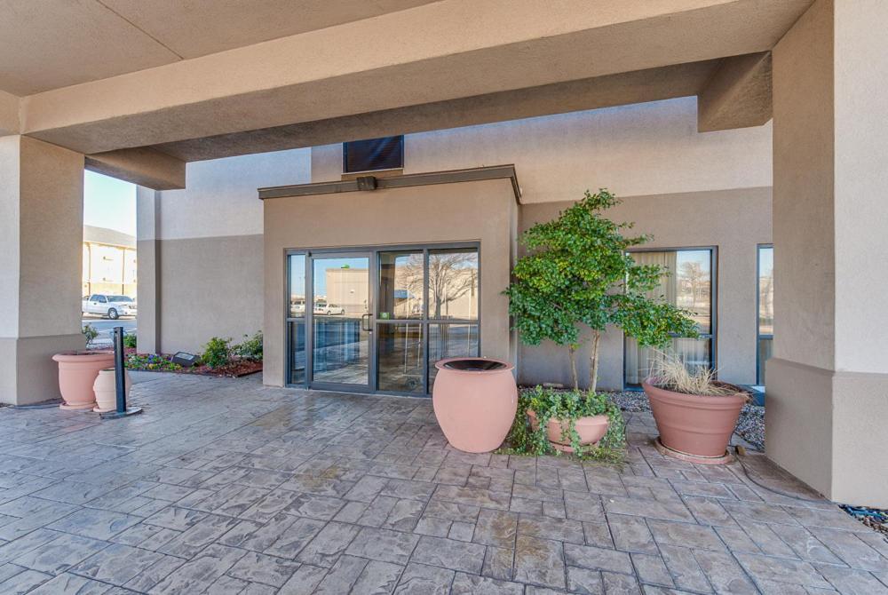 Baymont by Wyndham Oklahoma City/Quail Springs photo 9
