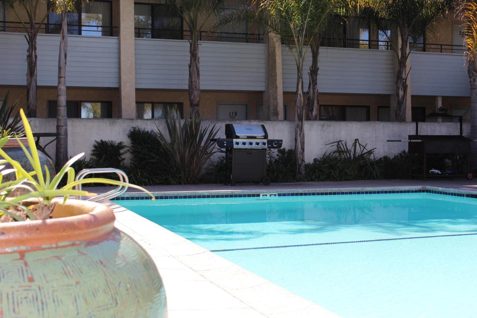 O'Cairns Inn and Suites photo 51