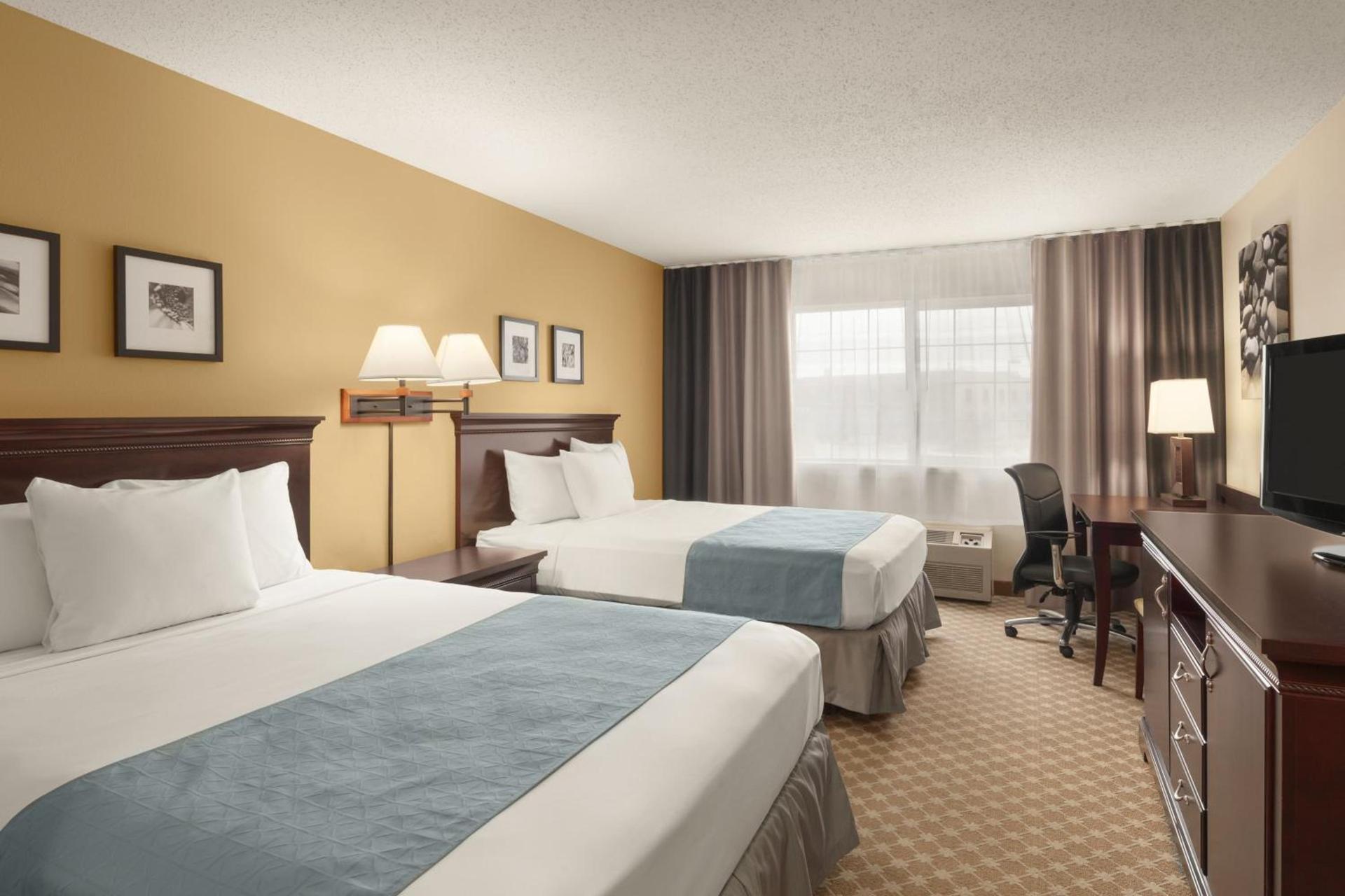 Country Inn & Suites by Radisson, Sioux Falls photo 12