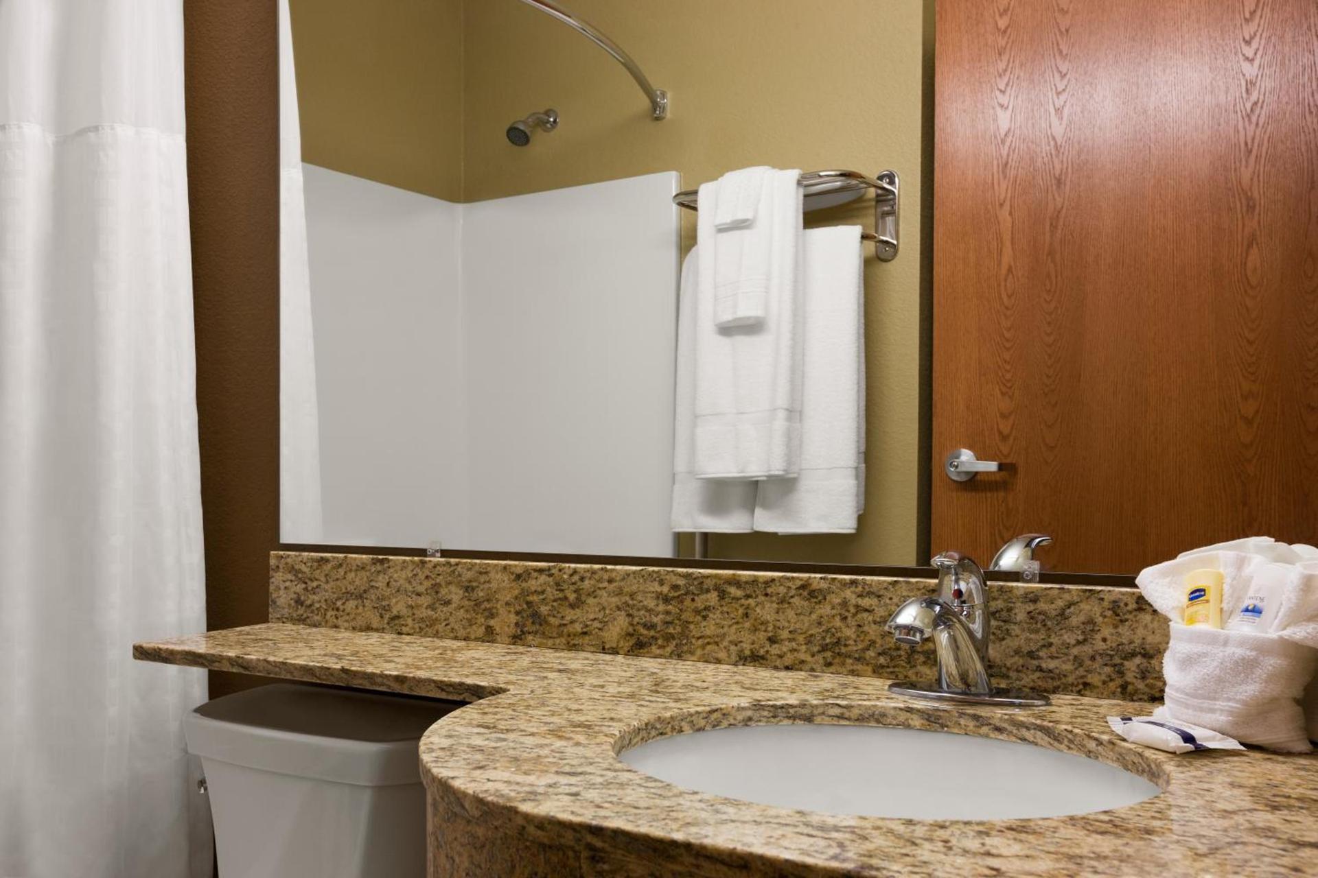 Microtel Inn & Suites Pleasanton photo 16