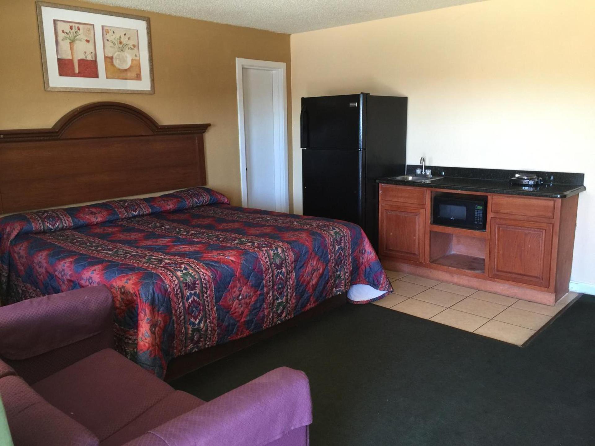 La Vista Inn photo 22