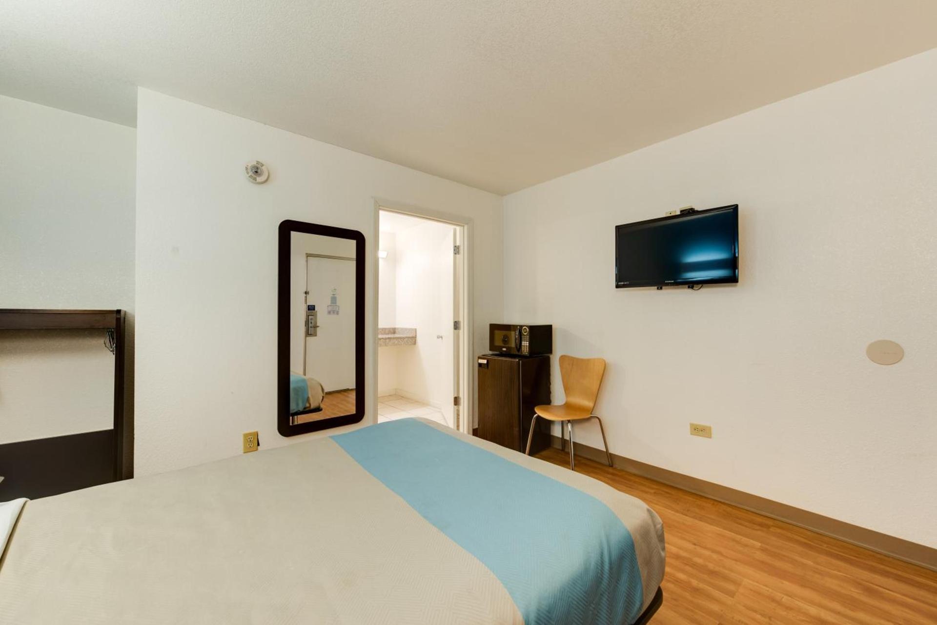 Motel 6-Kingston, TN photo 13