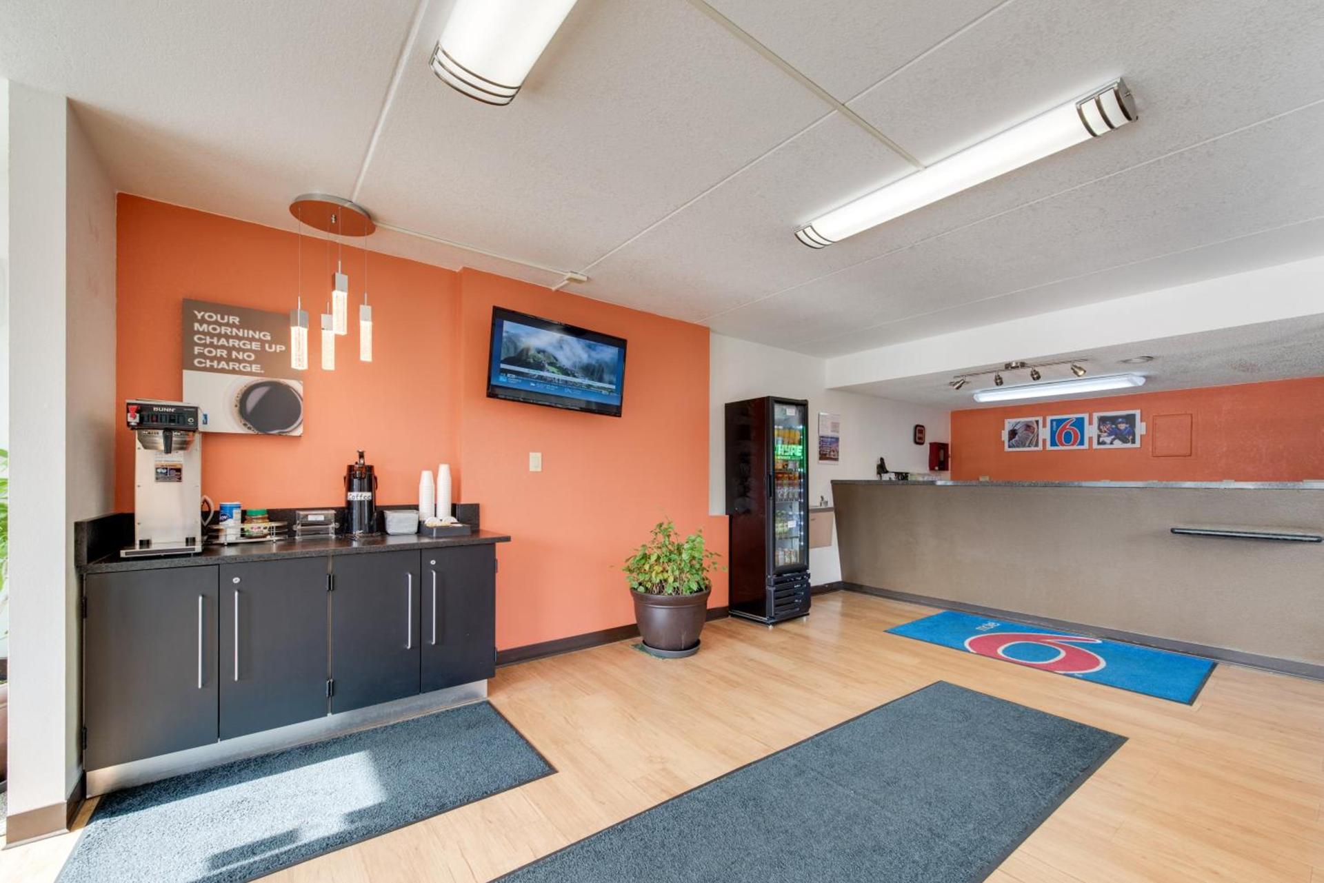 Motel 6-Kingston, TN photo 8