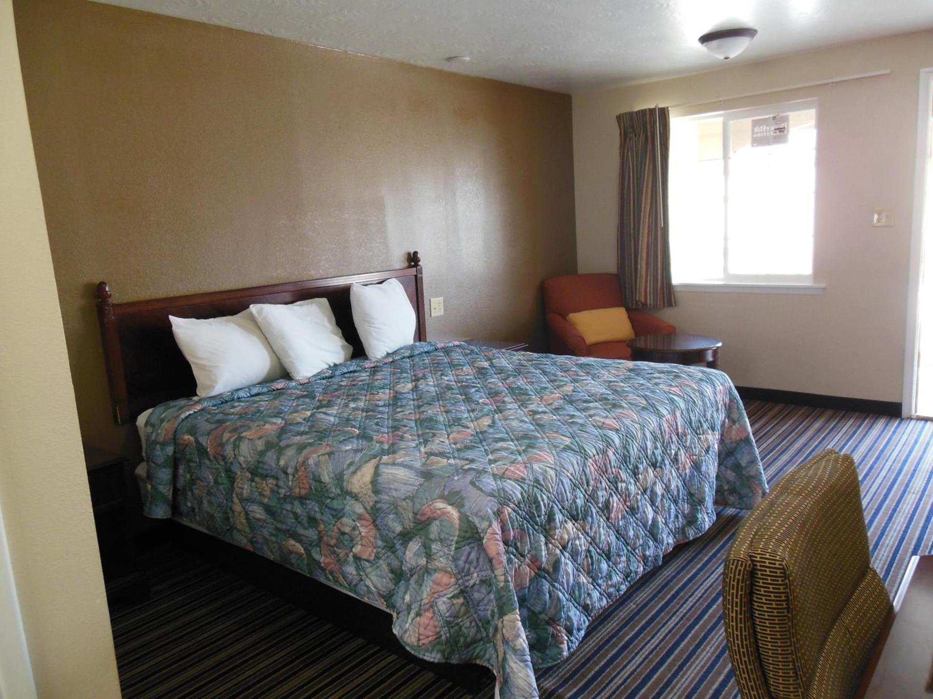 Route 66 Inn photo 44