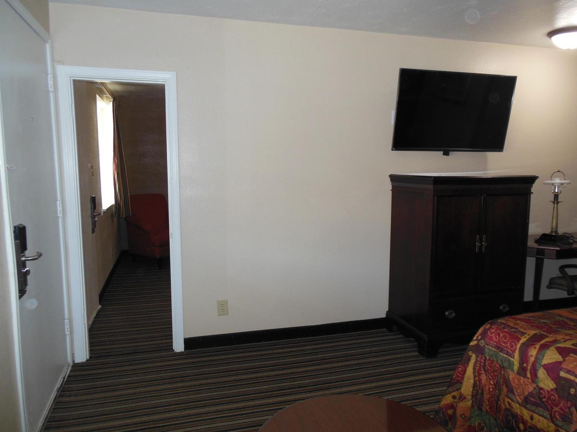 Route 66 Inn photo 46