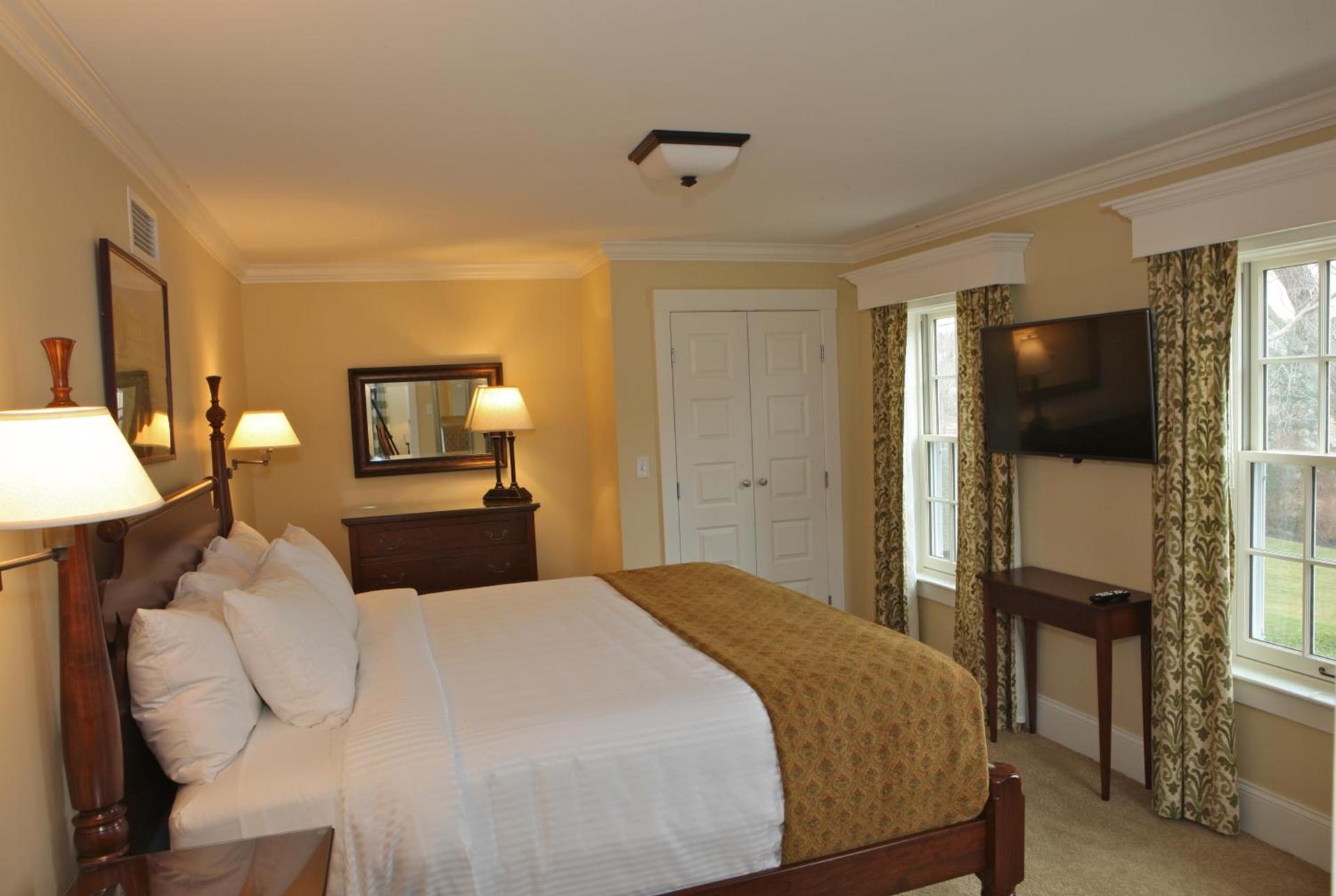 Publick House Historic Inn and Country Motor Lodge photo 14