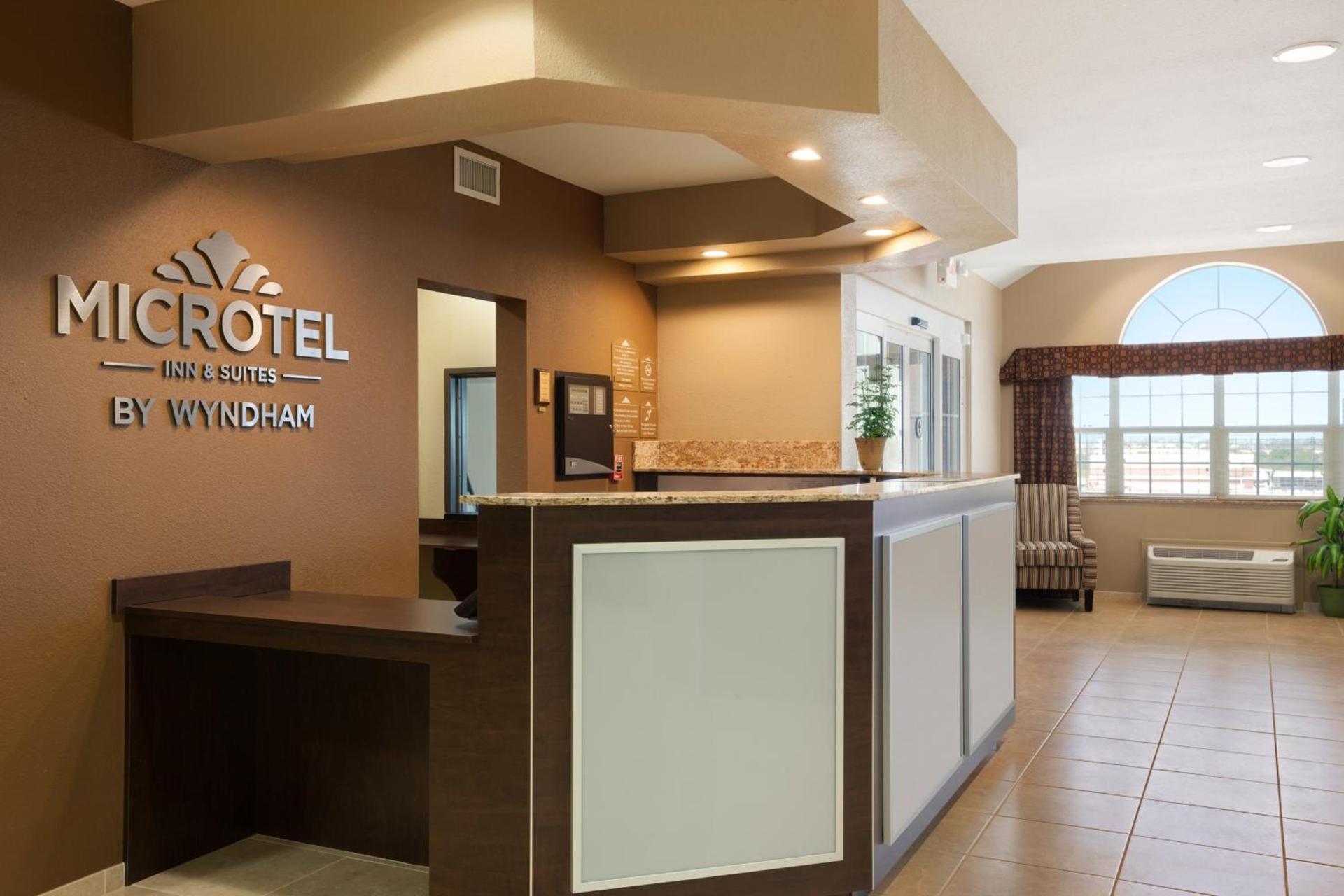 Microtel Inn & Suites by Wyndham photo 17