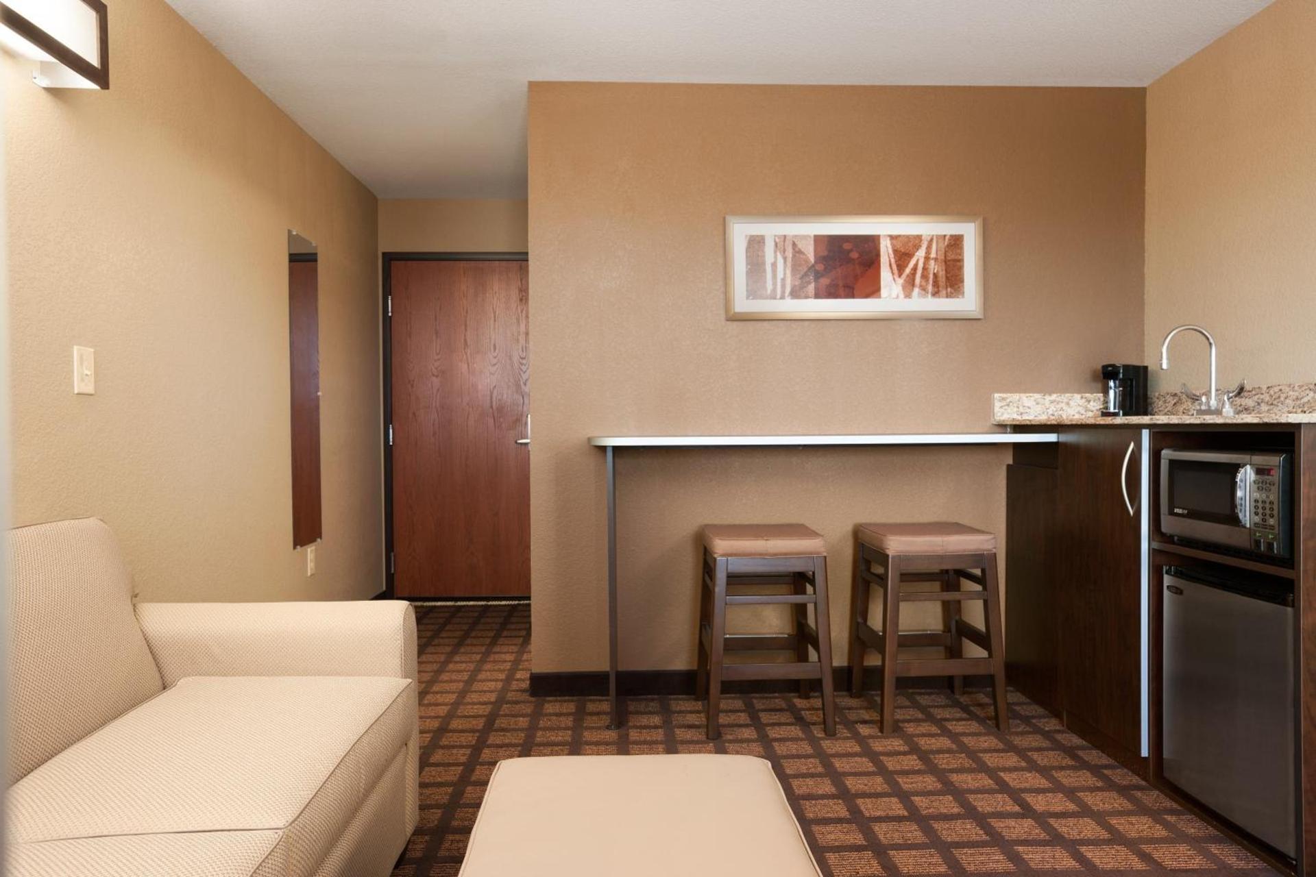 Microtel Inn & Suites by Wyndham photo 12
