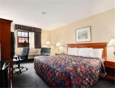 Days Inn by Wyndham Keene NH photo 15