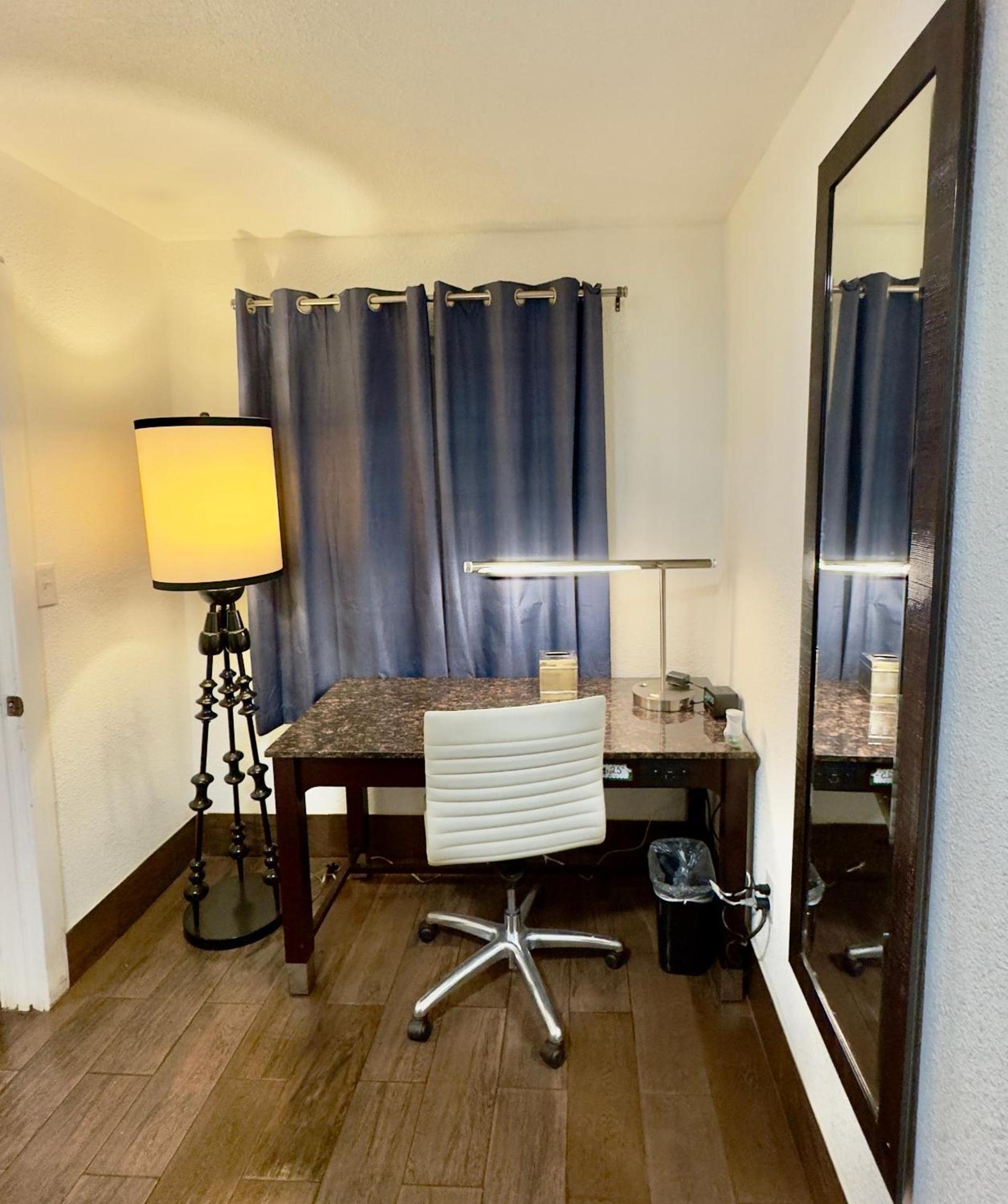 Budget Motel photo 24