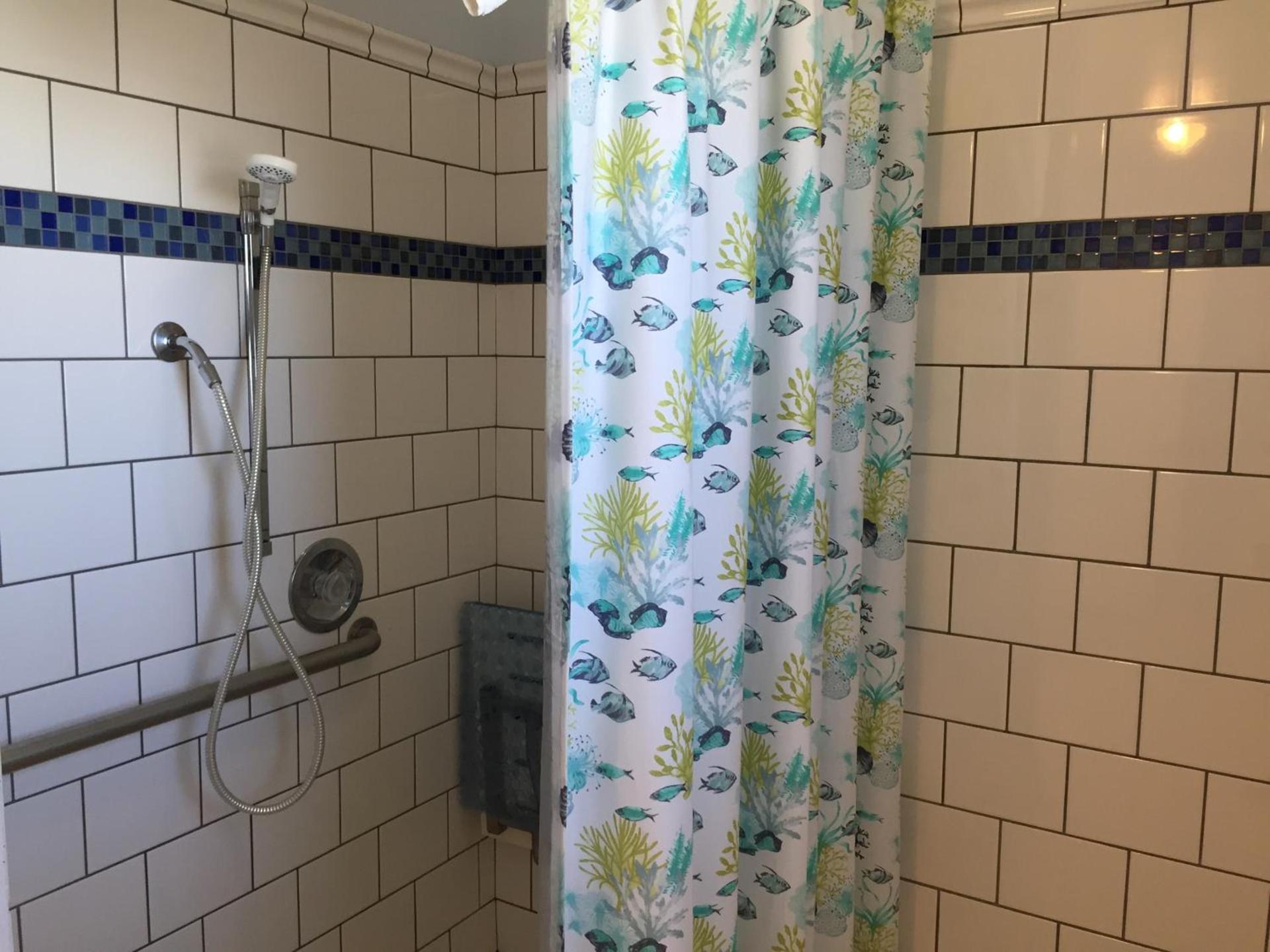 Beach Bungalow Inn and Suites photo 68