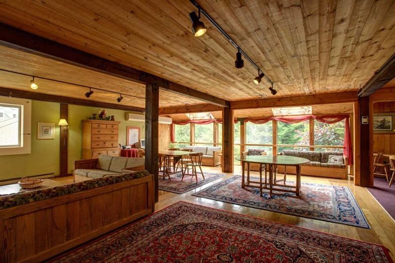 Snowy Owl Inn photo 7