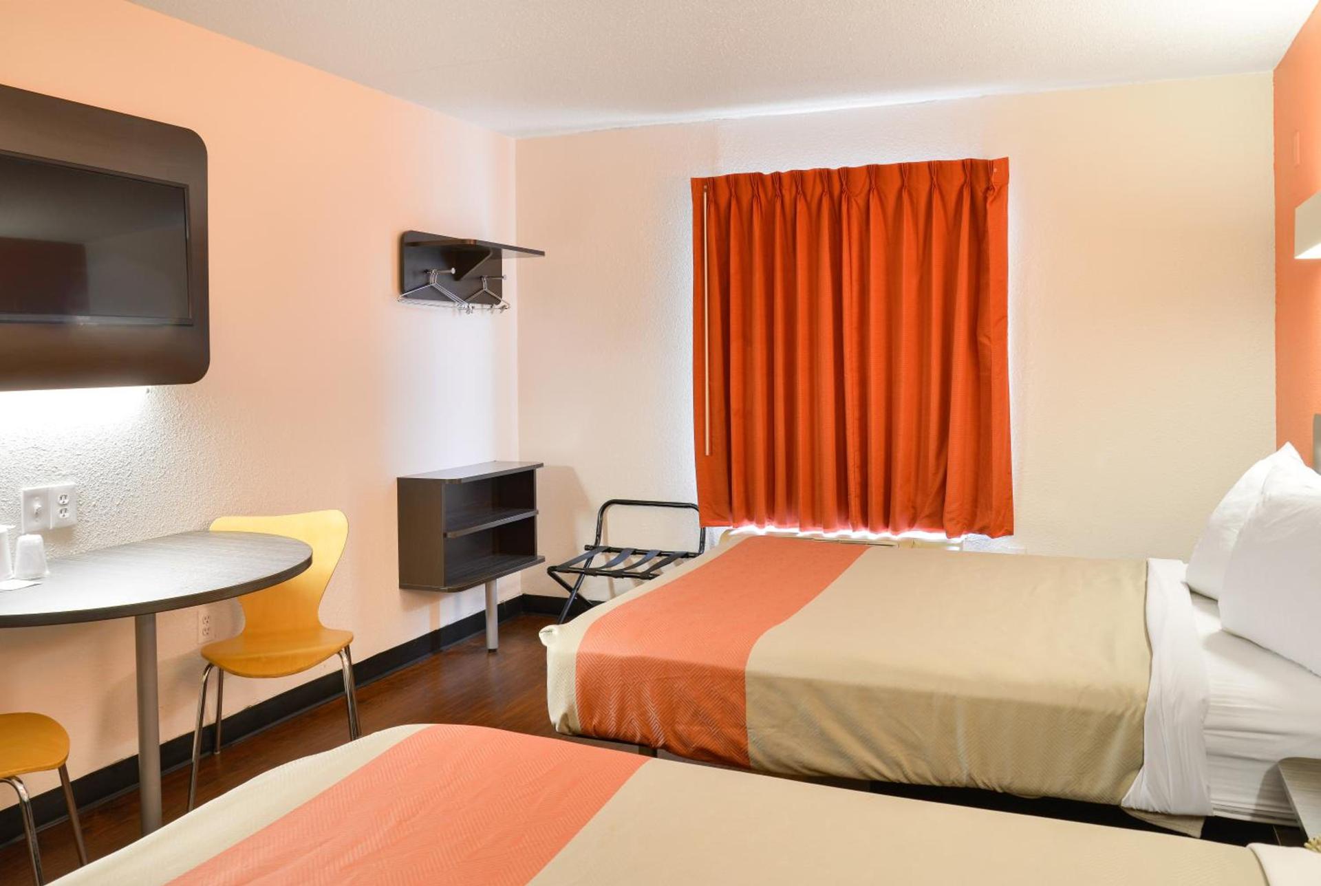 Motel 6-Toledo, OH photo 22
