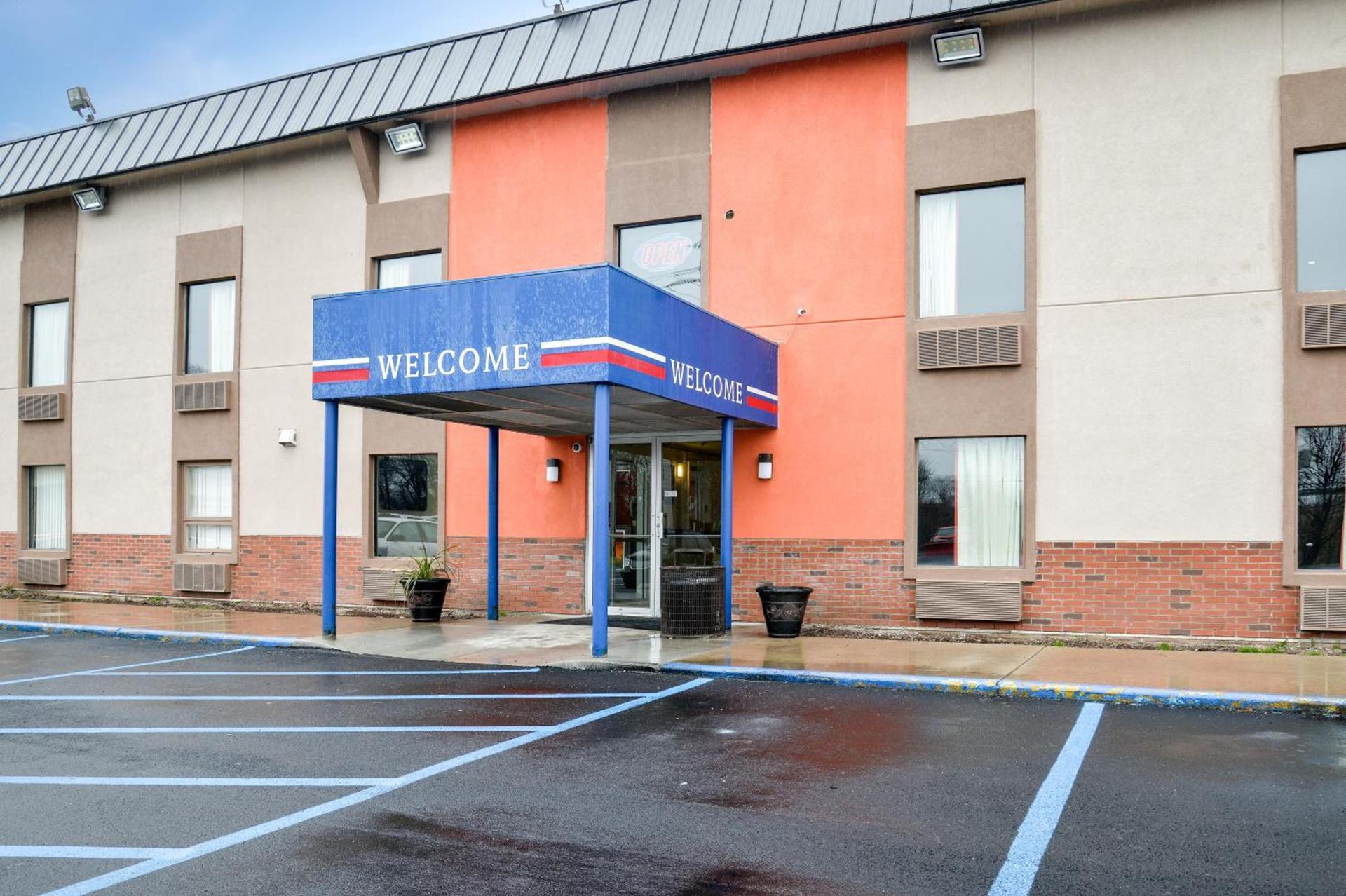 Motel 6-Toledo, OH photo 3